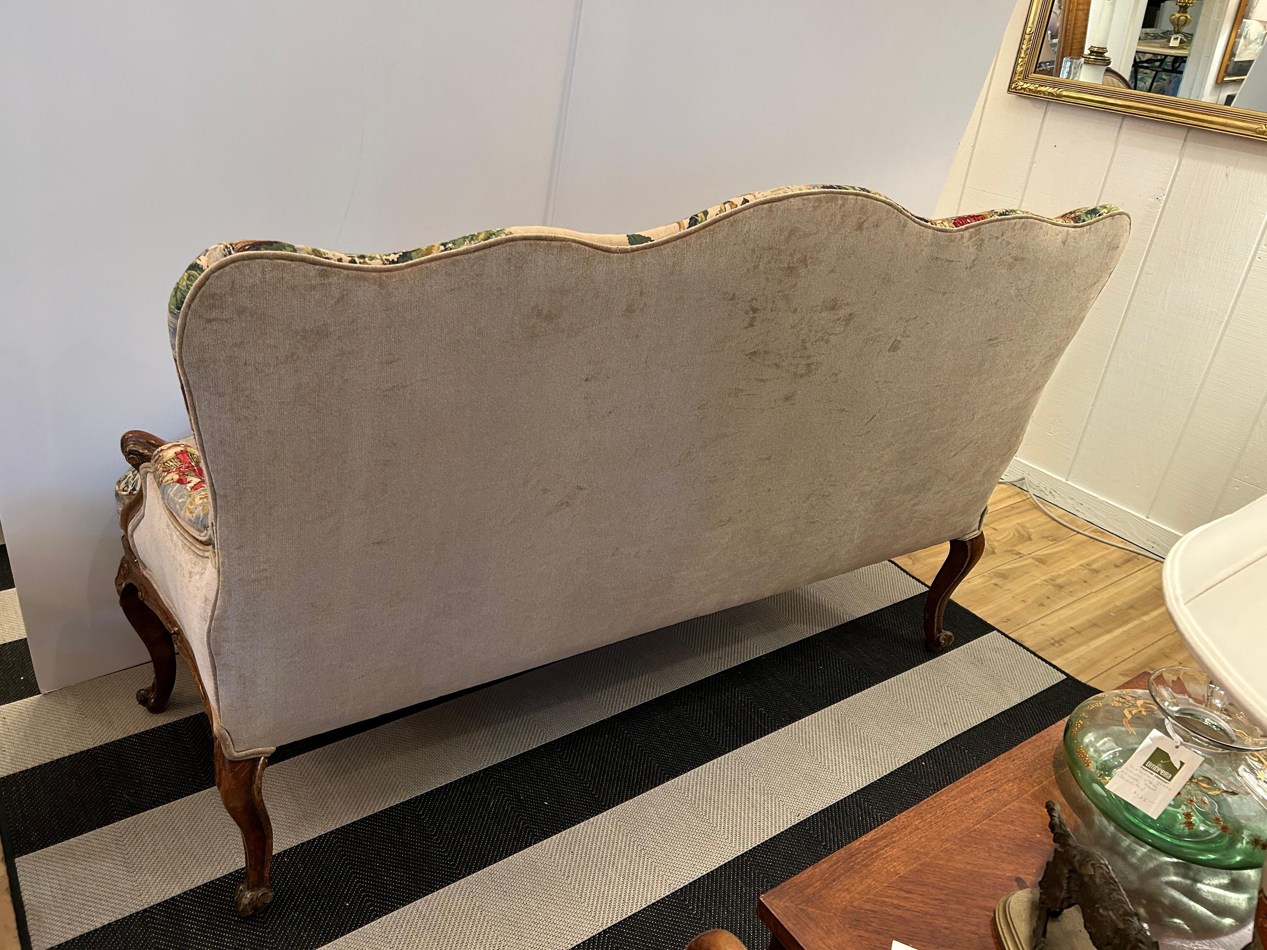 Magnifique banquette Louis XVI du 19ème siècle en bois doré avec nouveau tissu d'ameublement en vente 13