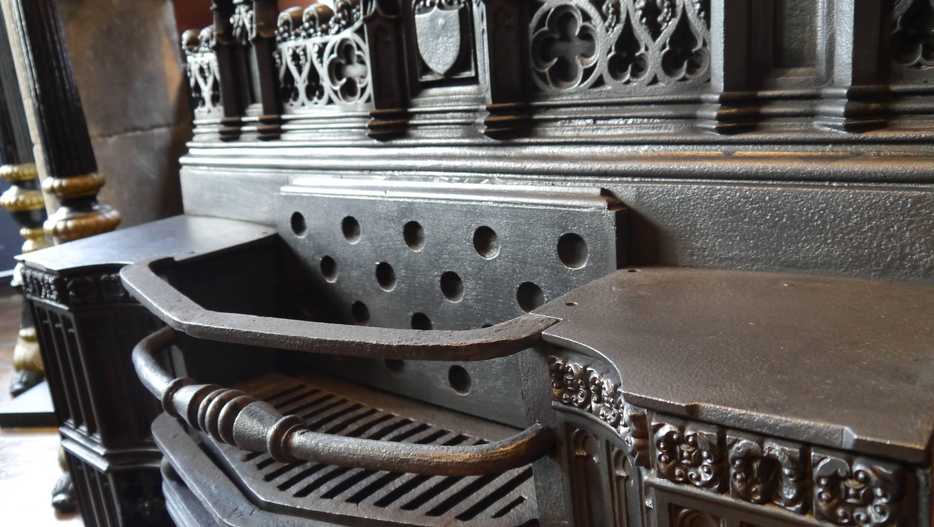 European Magnificent antique 19th Century Gothic Revival Cast Iron Hob Grate