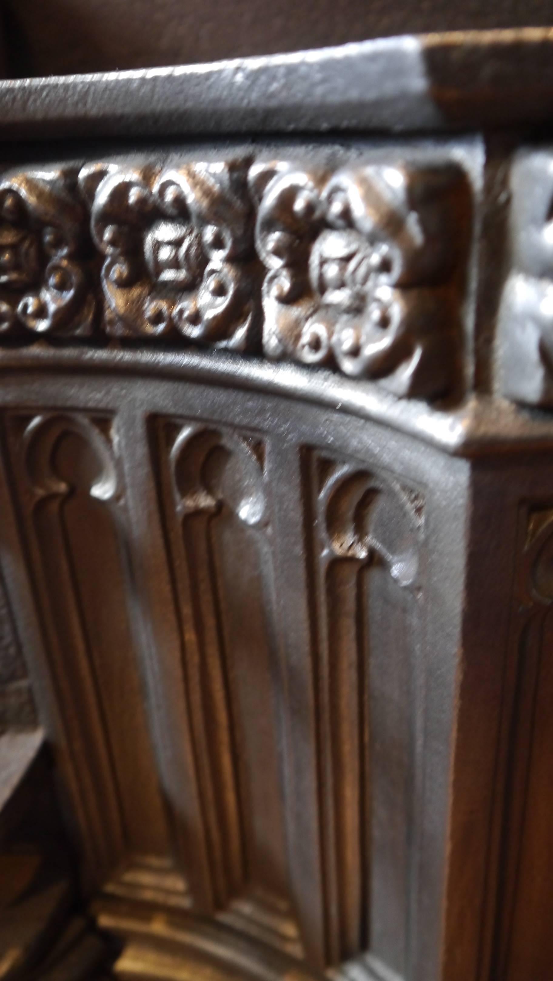 Magnificent antique 19th Century Gothic Revival Cast Iron Hob Grate 4