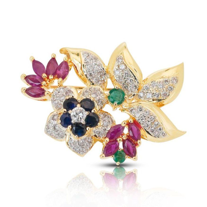Magnificent 2.87 Carat Brooch in 18K Yellow Gold In New Condition For Sale In רמת גן, IL