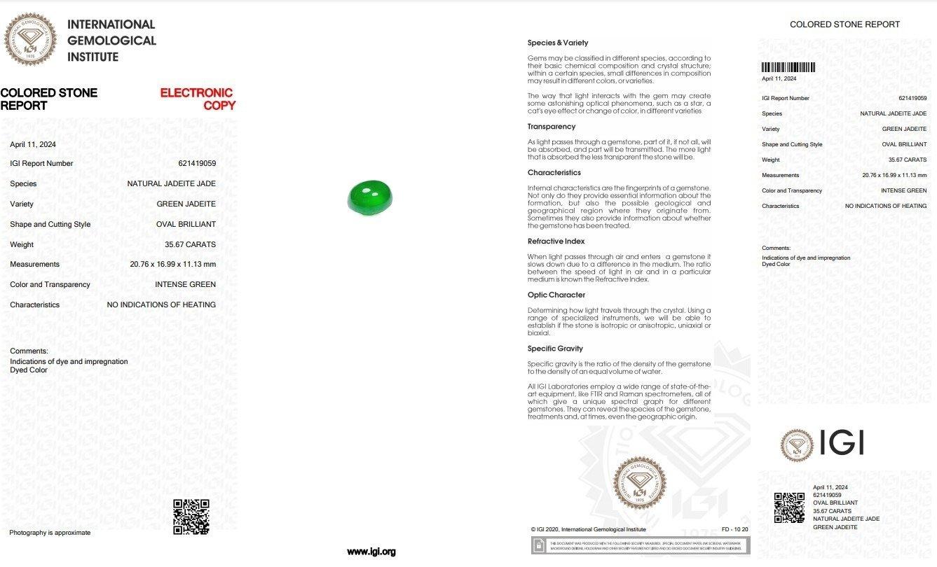 Magnifique pierre de jade de 35,67ct - Certifiée IGI Neuf - En vente à רמת גן, IL