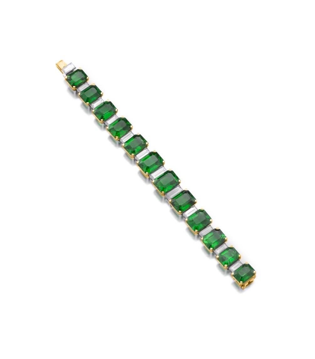 Magnifique bracelet d'émeraudes et de diamants de 40 carats Neuf - En vente à New York, NY