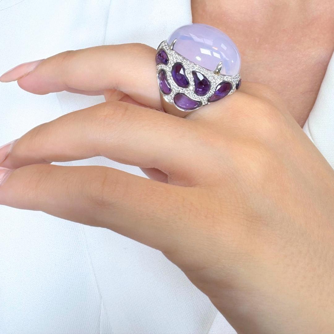 Magnificent 42.66ct Chalcedony, Amethysts, and Diamonds Cocktail Ring For Sale 5