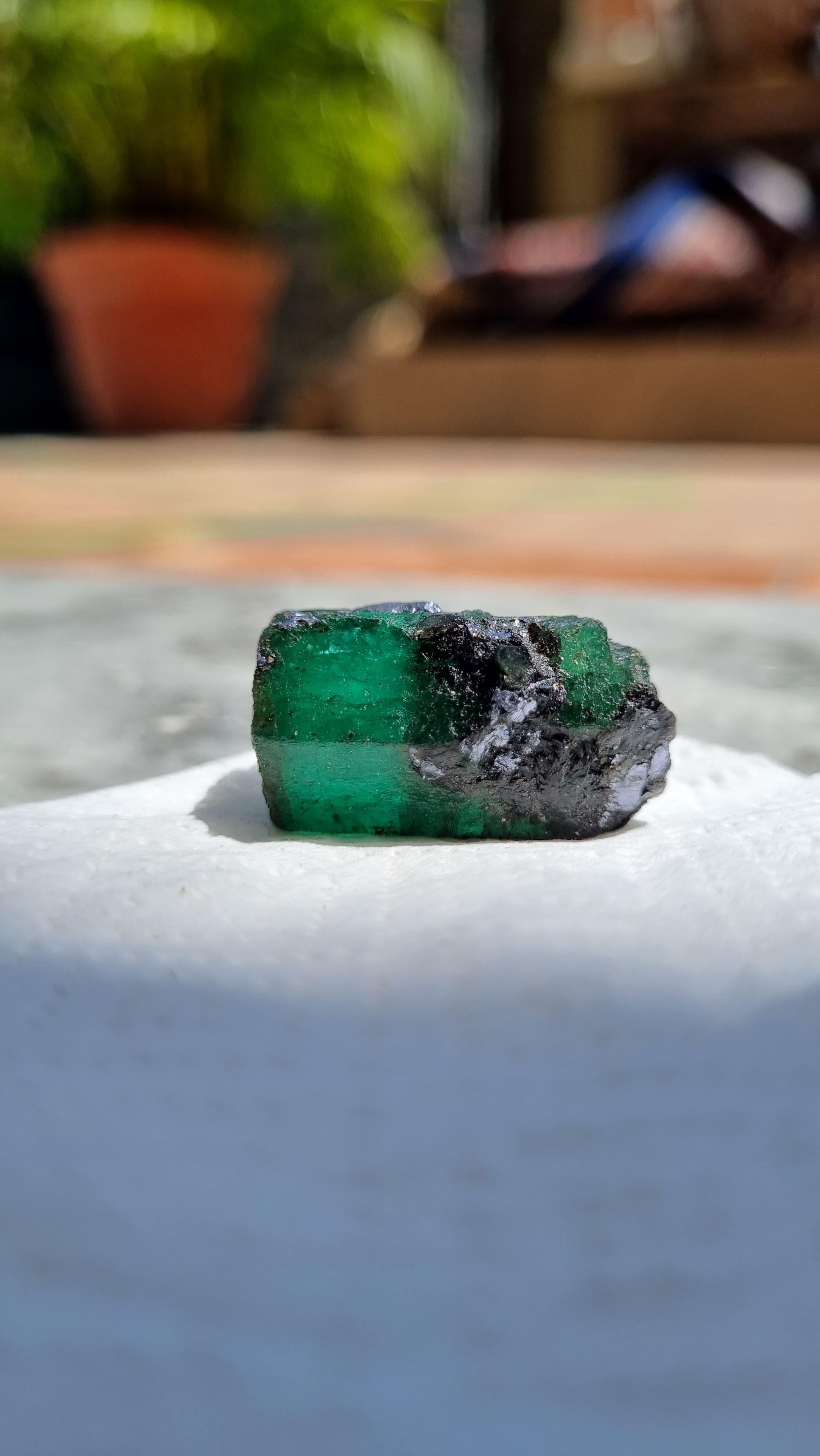 Magnificent 44.75ct Brazilian Rough Emerald with Vivid Natural Glow In New Condition For Sale In Murrieta, CA
