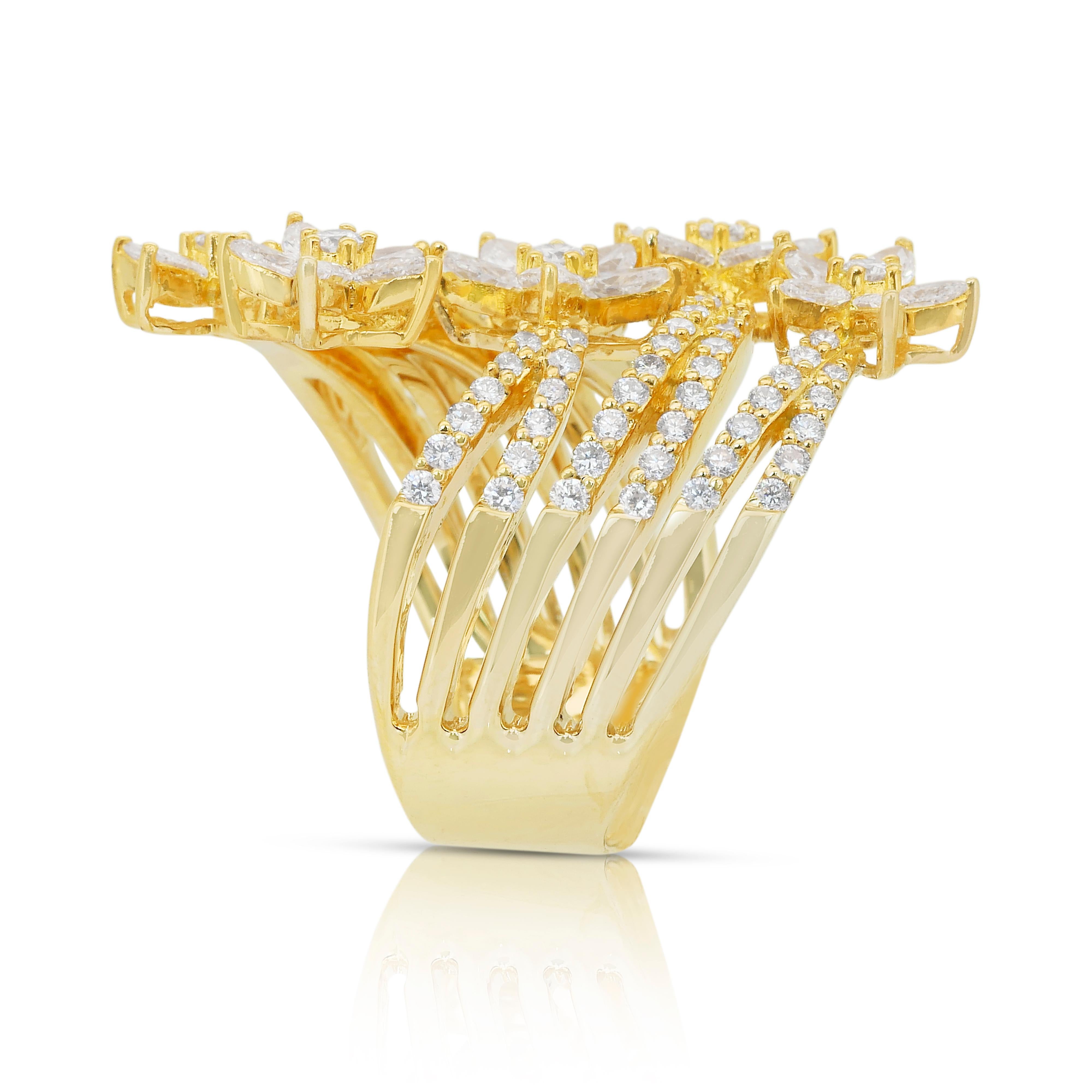 Magnificent 4.51ct Natural Diamonds Cocktail Ring in 18k Yellow Gold 1