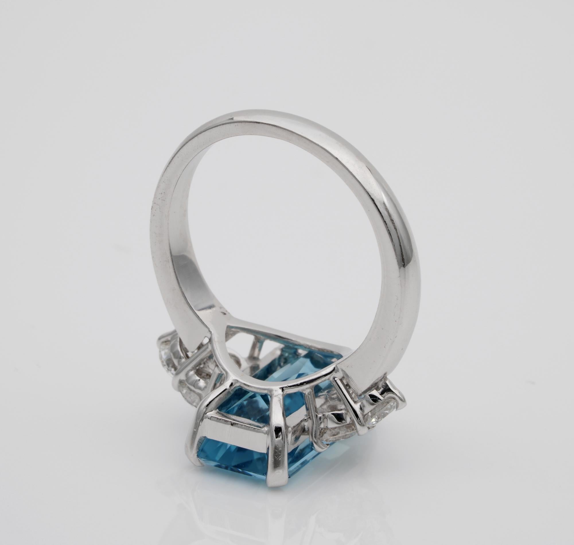 Magnificent 4.70 Carat Aquamarine and Diamond High Quality Engagement Ring For Sale 1