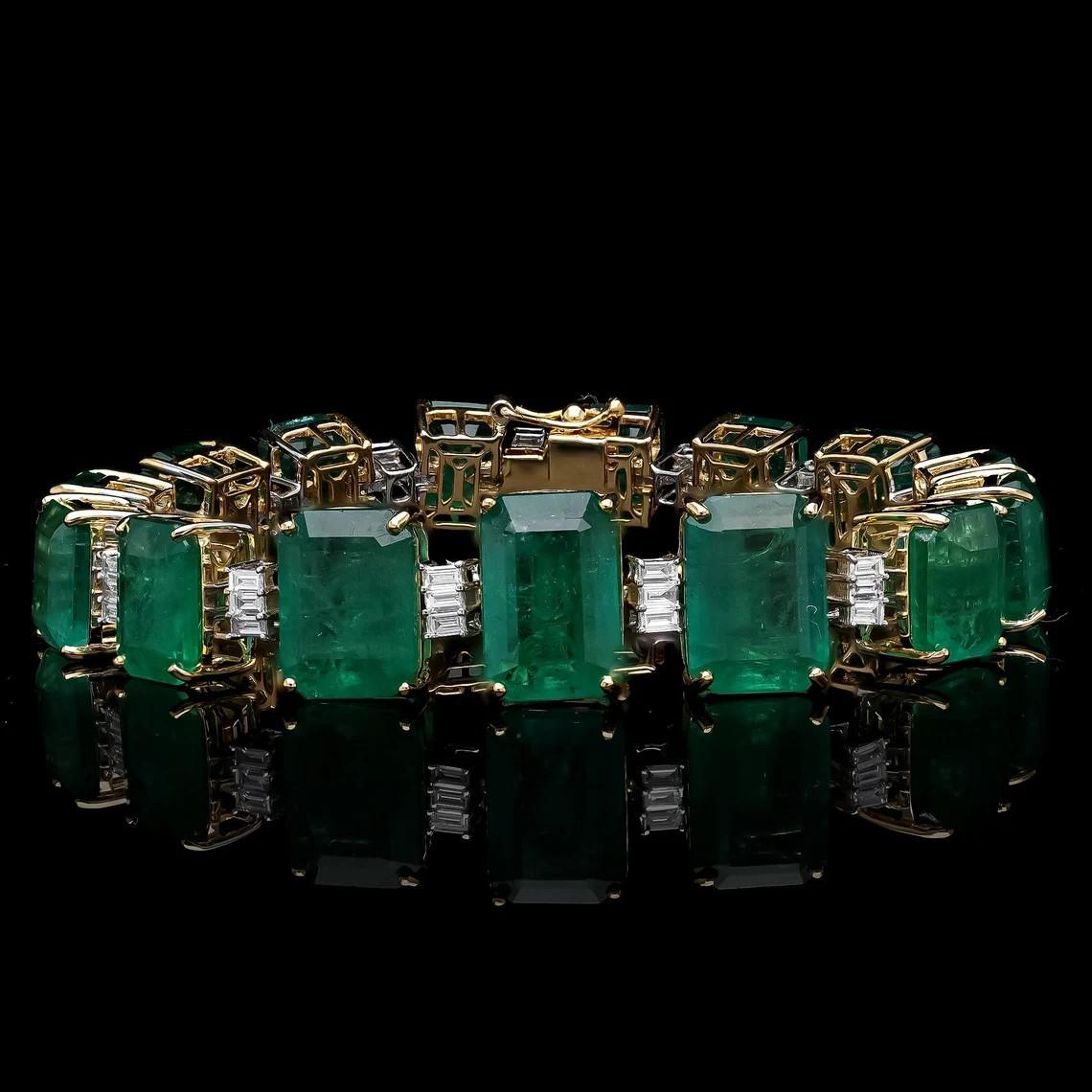 Emerald Cut Magnificent 54.58 Carat Emerald Diamond Bracelet For Sale