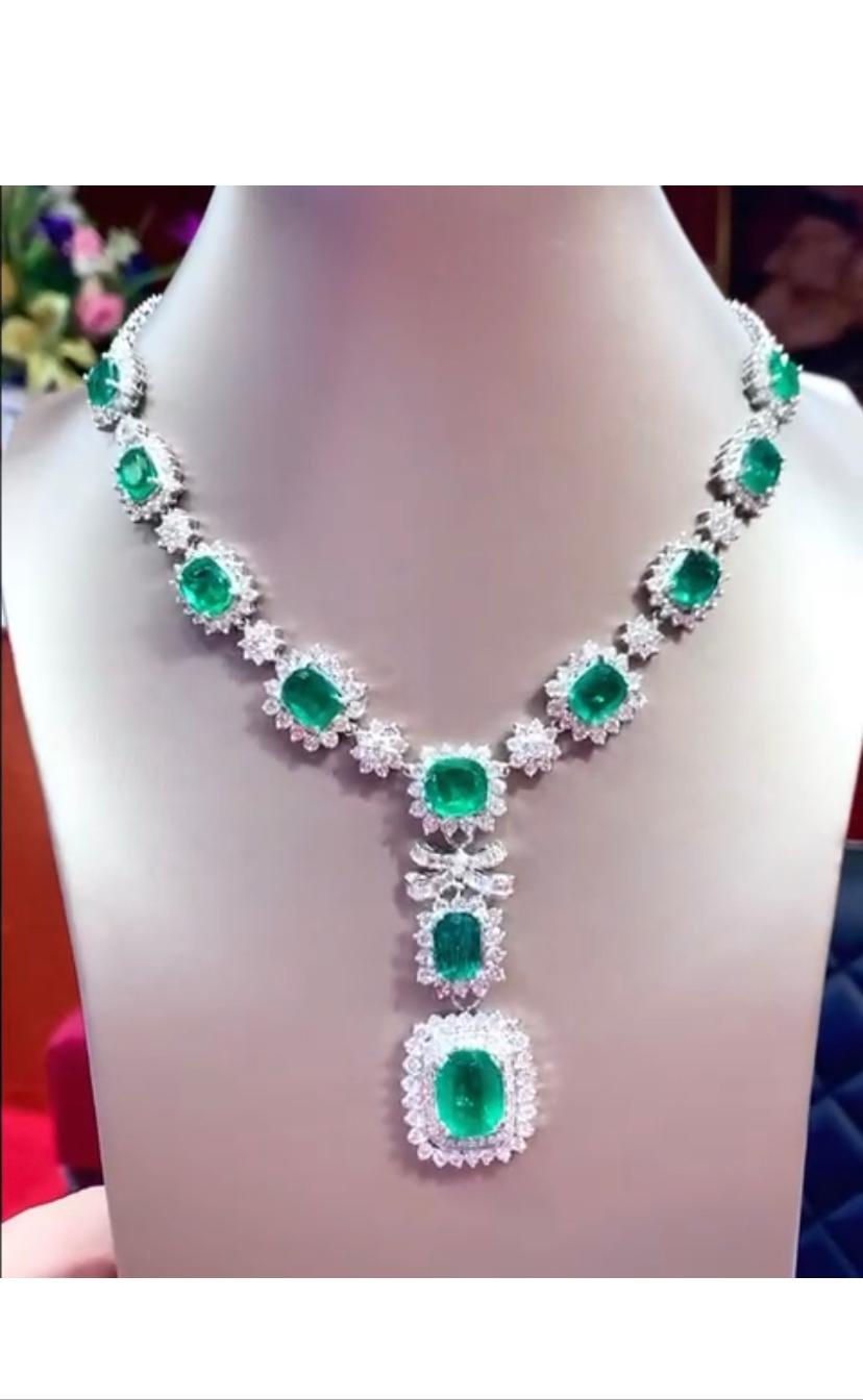 Women's or Men's AIG Certified 41.00 Ct Zambian Emeralds 14.00 Ct Diamonds 18K Gold Necklace  For Sale