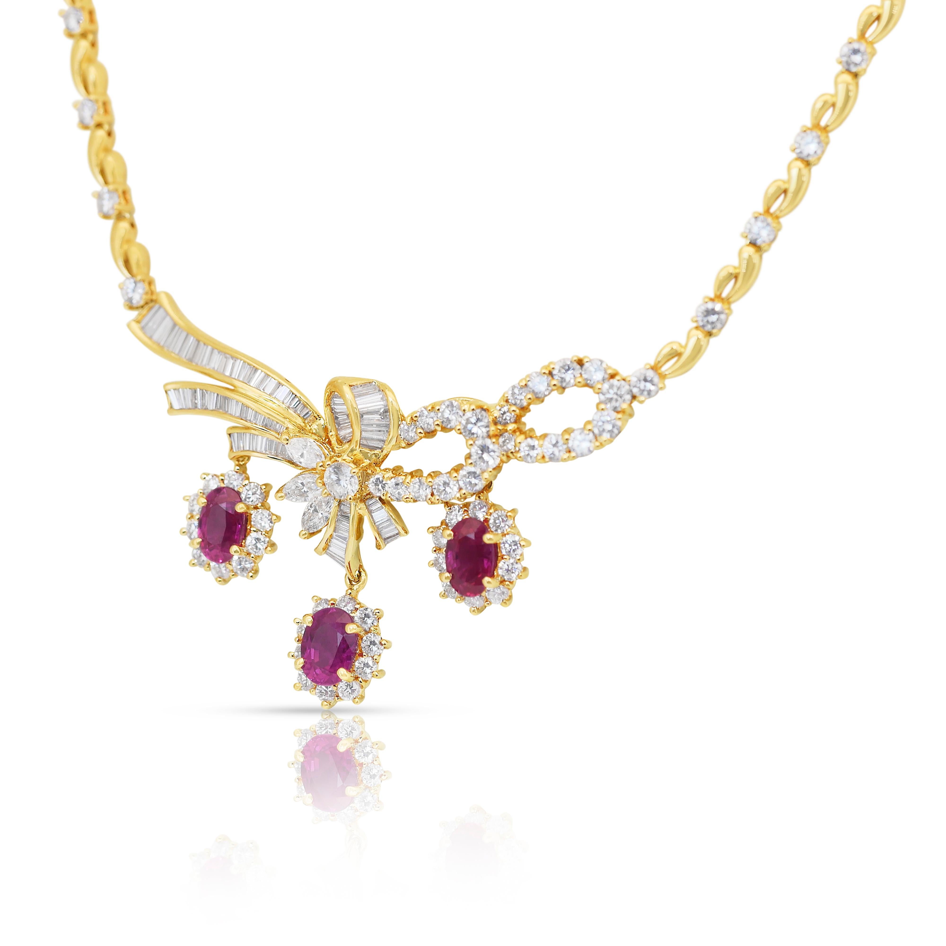 Magnífico Collar de Rubíes y Diamantes de 5,50 ct en Oro Amarillo de 18k en venta 1