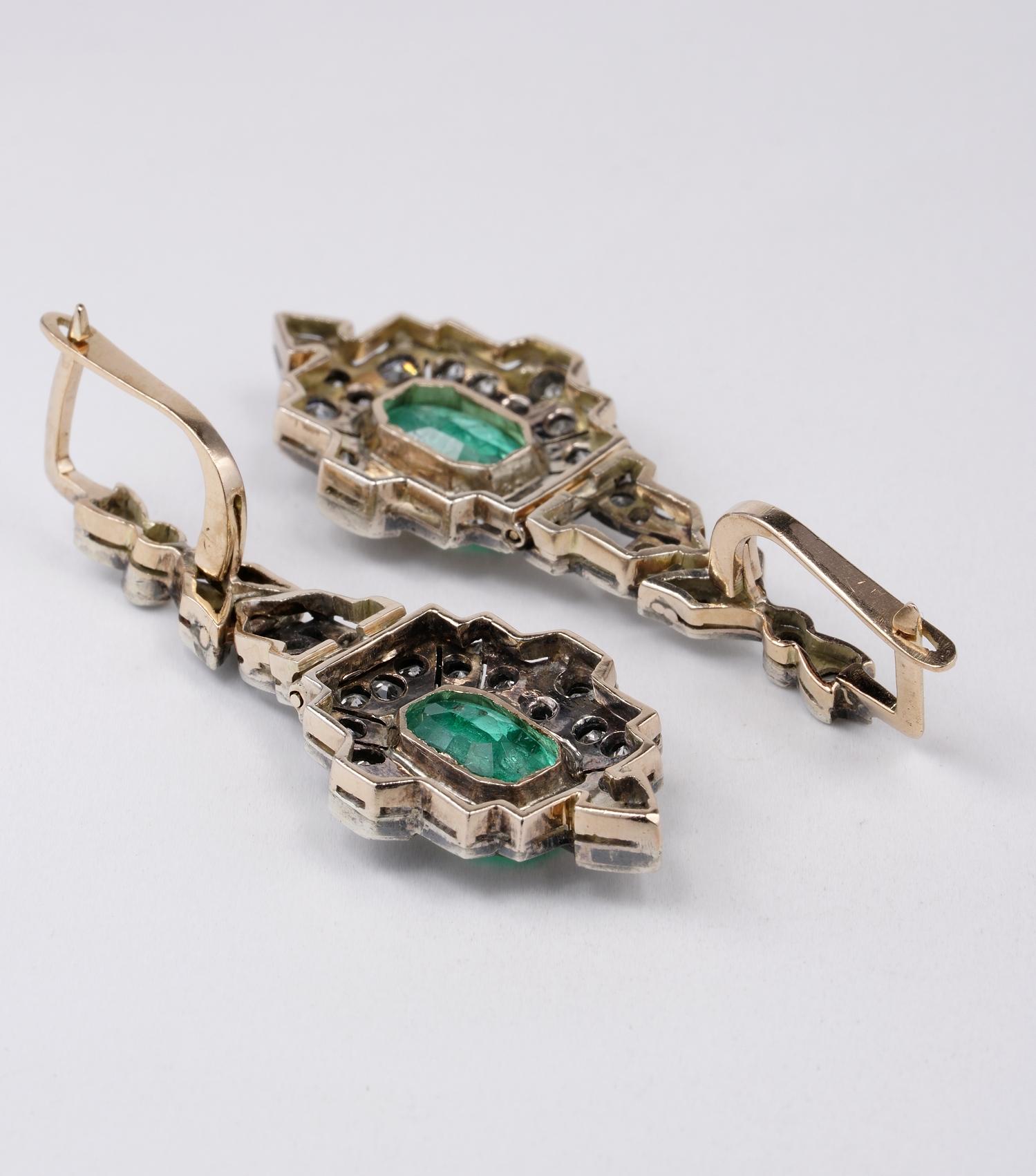 Magnificent 7.20 Carat Colombian Emerald 2.60 Carat Diamond Rare Drop Earrings In Good Condition In Napoli, IT