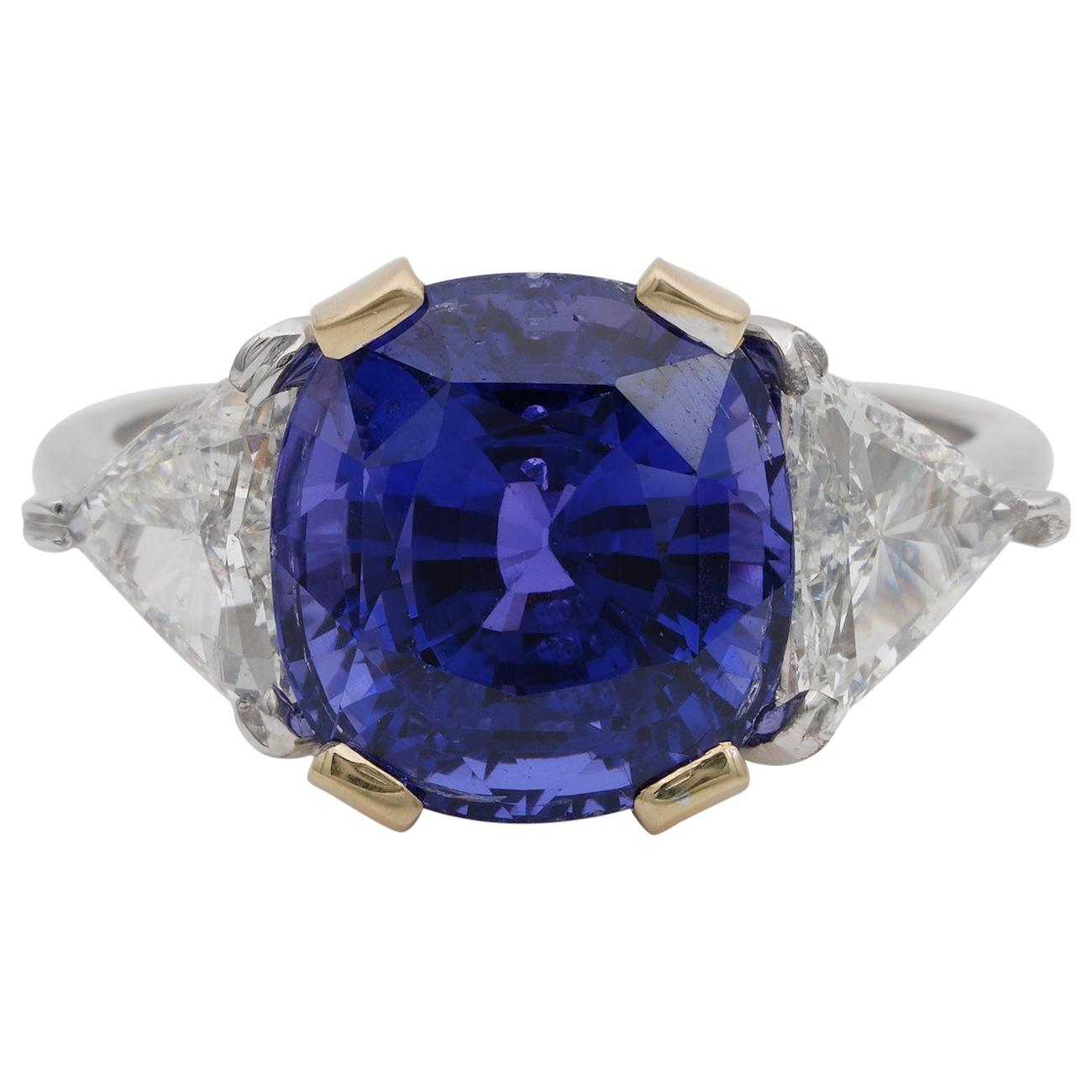 Magnificent 7.33 Ct No Heat Color Change certified Sapphire 1.30 Ct Diamond Ring For Sale