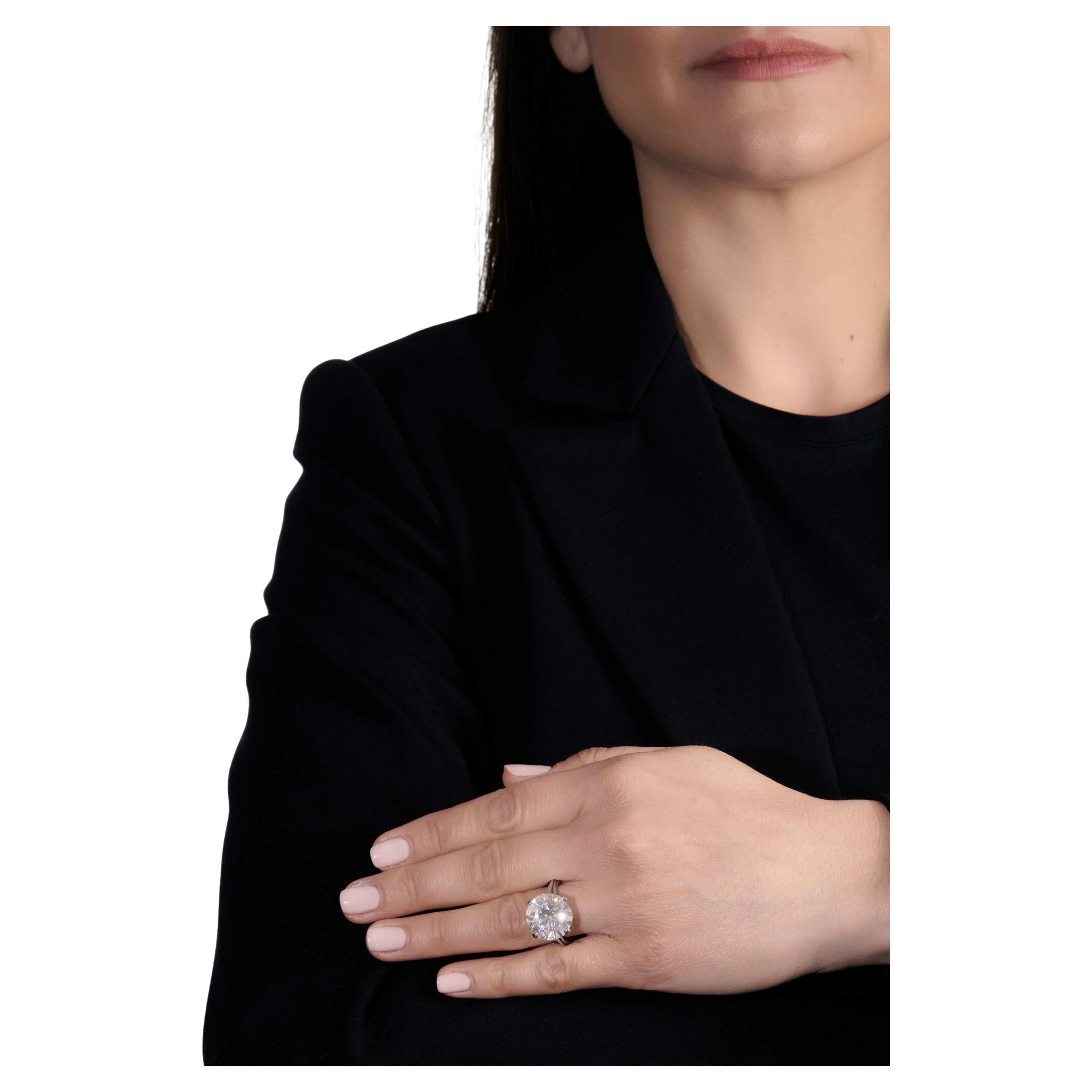 Magnificent 8-Carat F SI Round Brilliant Diamond Ring  A Regal Masterpiece For Sale