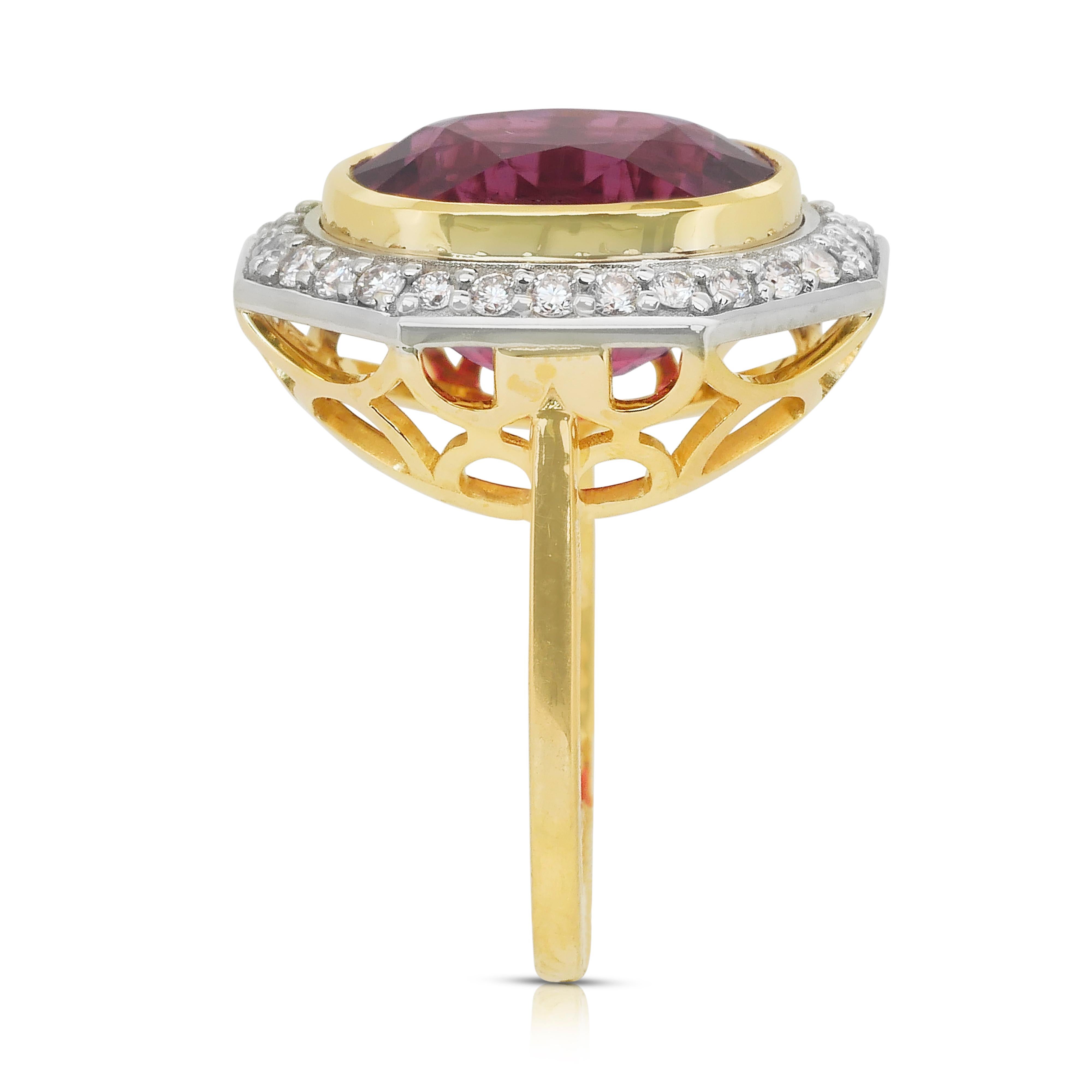 Magnificent 9.86ct Rubellite and Diamonds Cocktail Ring - IGI Certified For Sale 2