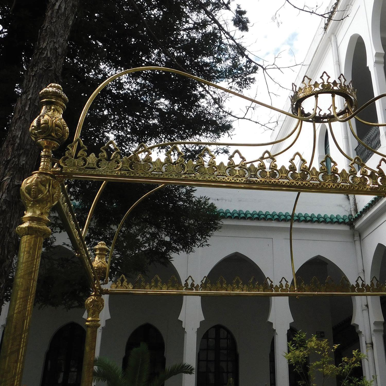 Magnificent All Brass Crown and Canopy Four Poster Bed M4P51 For Sale 4