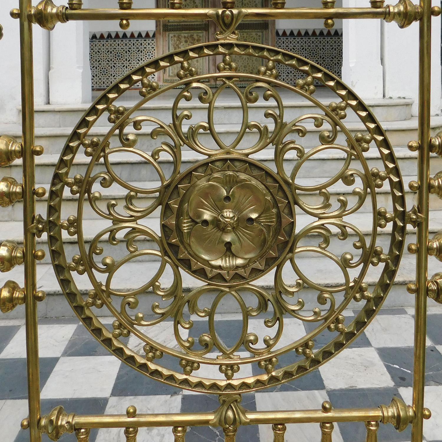 Late 19th Century Magnificent All Brass Crown and Canopy Four Poster Bed M4P51 For Sale