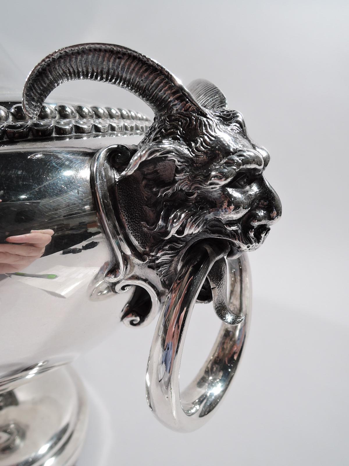 XIXe siècle Magnifique soupière en argent en forme de pièce de monnaie classique américaine par Gorham