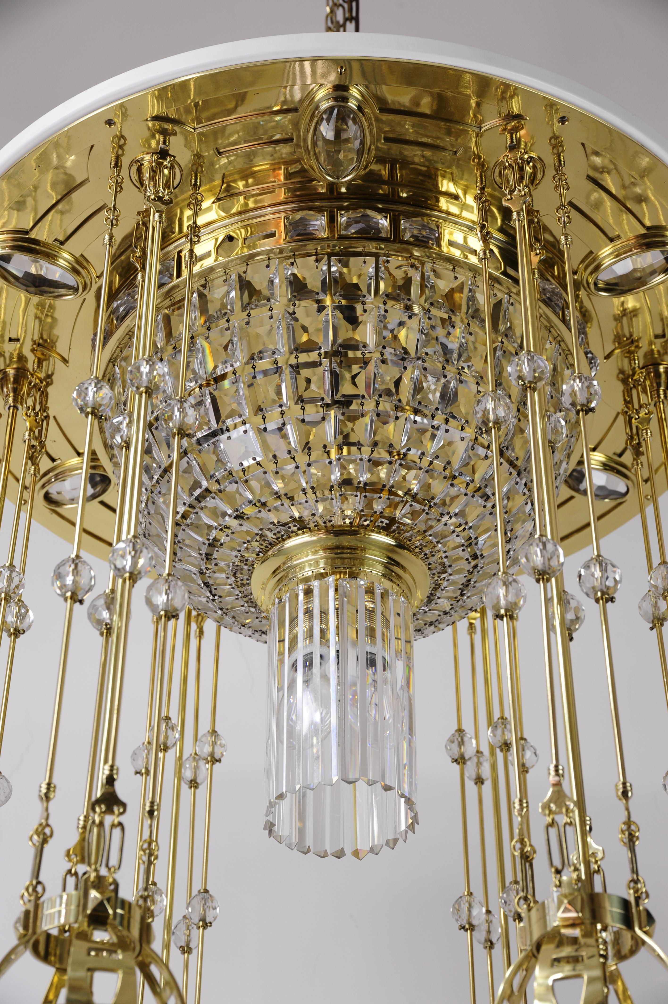 Early 20th Century Magnificent and Huge Art Deco Chandelier Vienna, 1920s For Sale