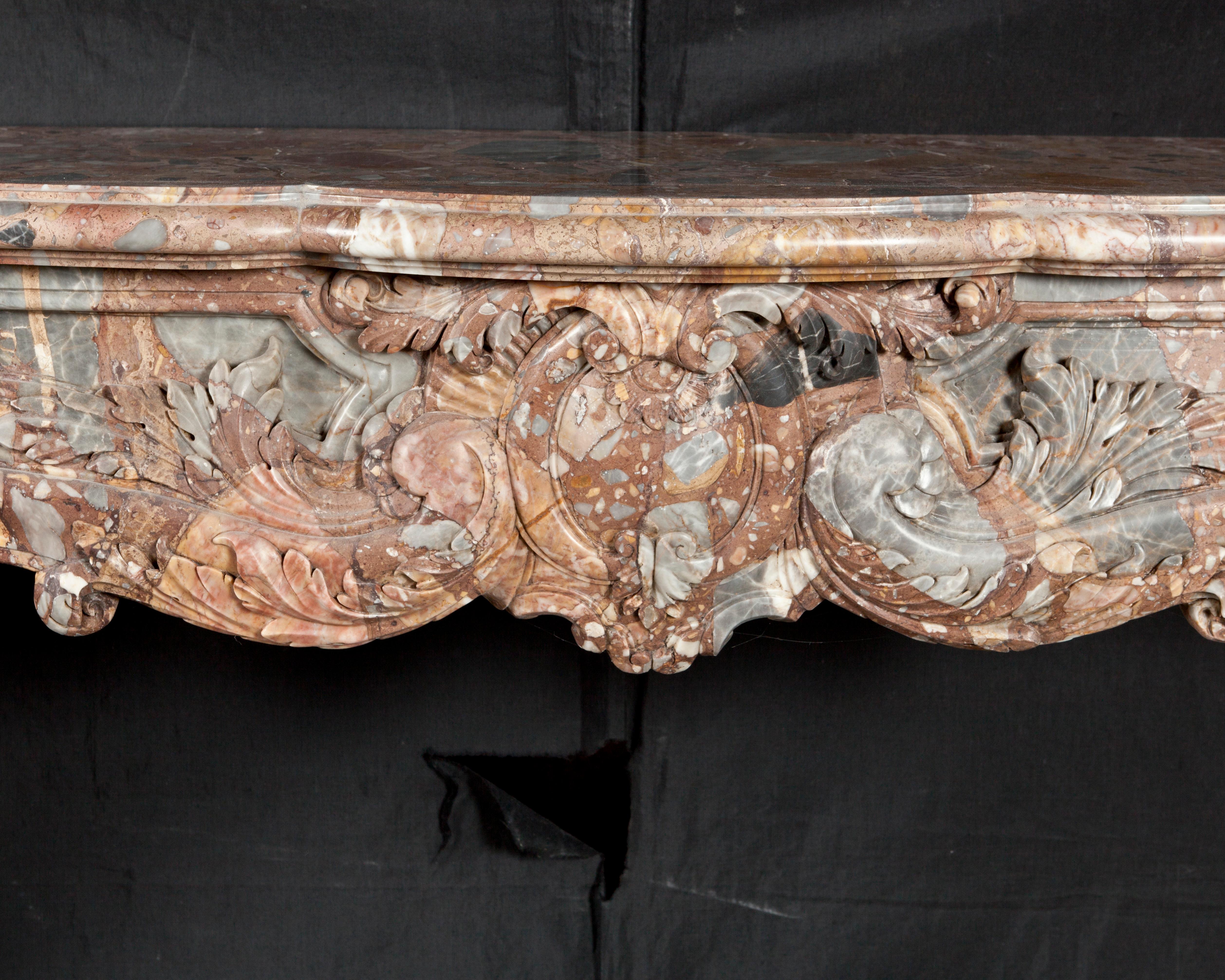 18th Century and Earlier Magnificent and imposing 18th century French marble fireplace For Sale