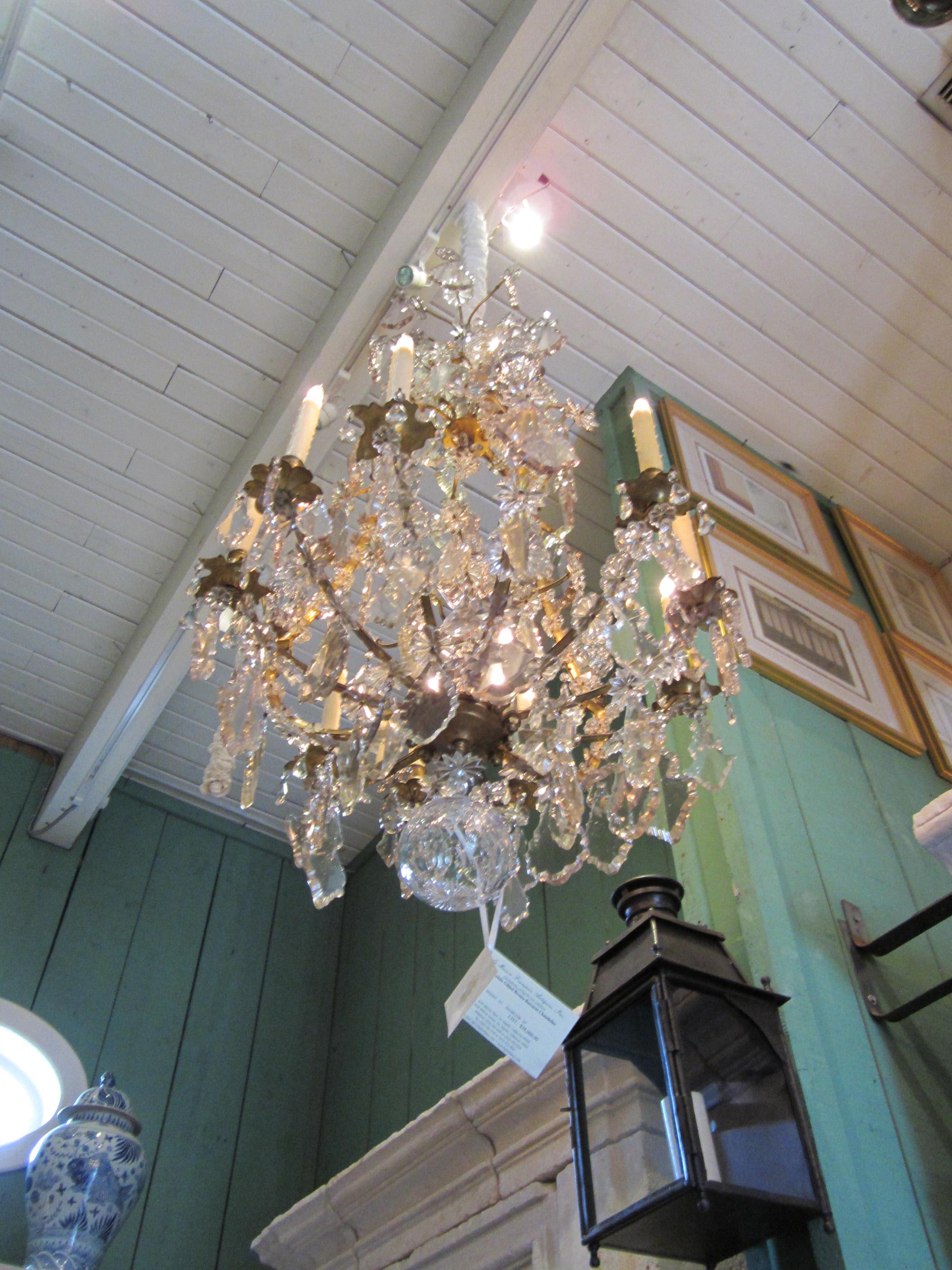 Fait main Grand lustre à suspension ancien en cristal du 18ème siècle de Baccarat LA en vente