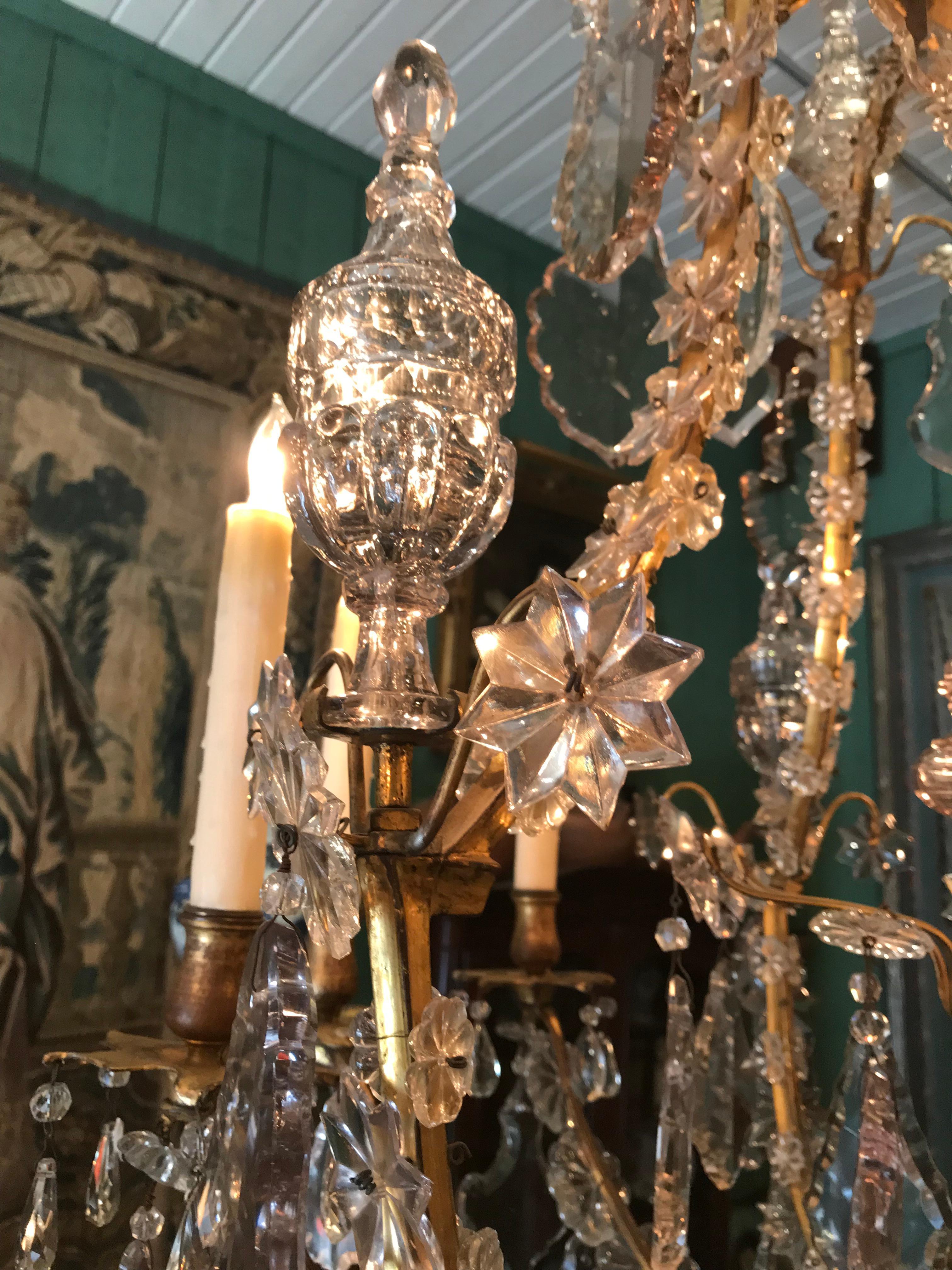 Grand lustre à suspension ancien en cristal du 18ème siècle de Baccarat LA en vente 1