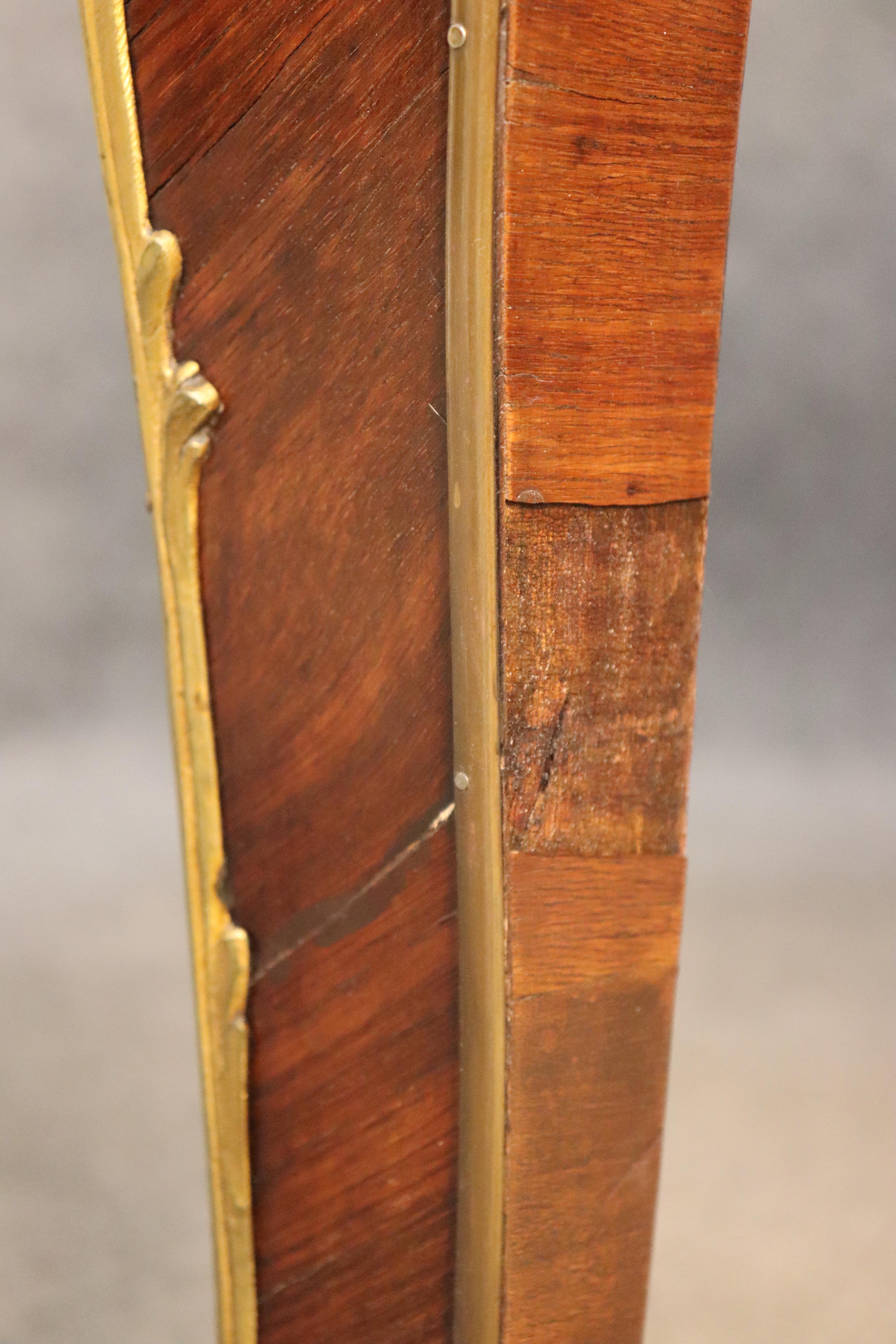Prächtiger antiker französischer Louis XV.-Büroplatten-Schreibtisch mit Lederplatte aus dem 19. Jahrhundert im Angebot 5