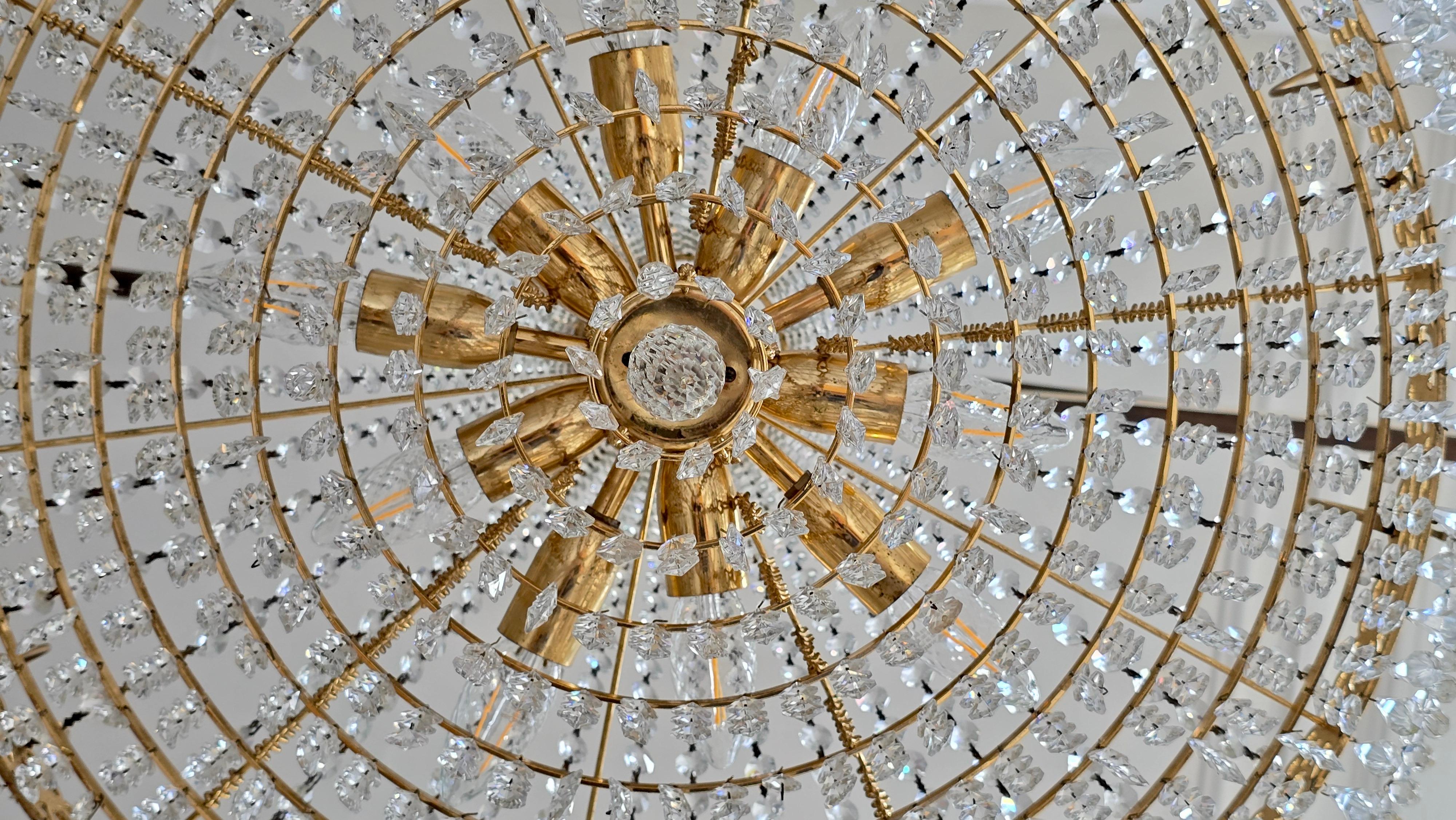Magnifico lampadario antico in cristallo stile Impero, Francia, circa 1900-1920 in vendita 1
