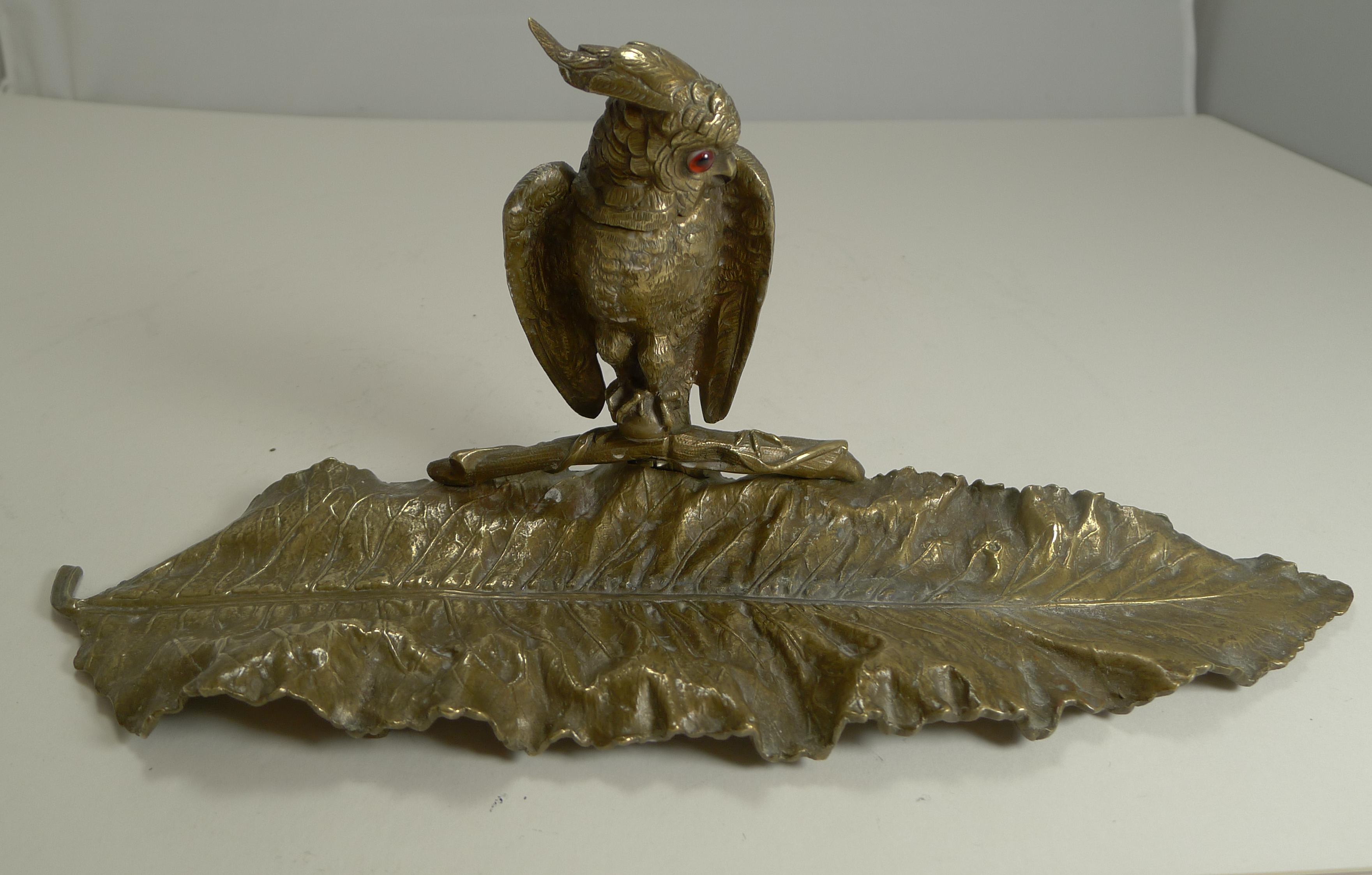 Magnificent Antique English Novelty Inkwell / Pen Tray - Parrot With Glass Eyes For Sale 1