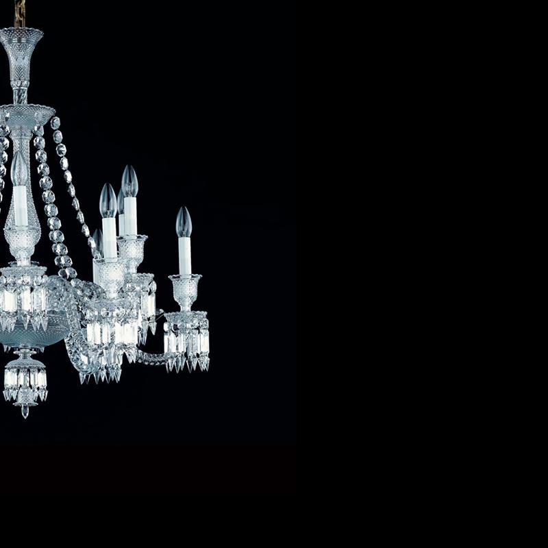 Magnifico lampadario Antique French in cristallo Baccarat stile Luigi XVI In condizioni buone in vendita a Tarry Town, NY