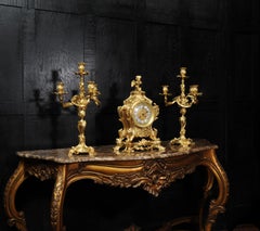 Magnifique horloge française ancienne de style rococo d'après Meissonnier