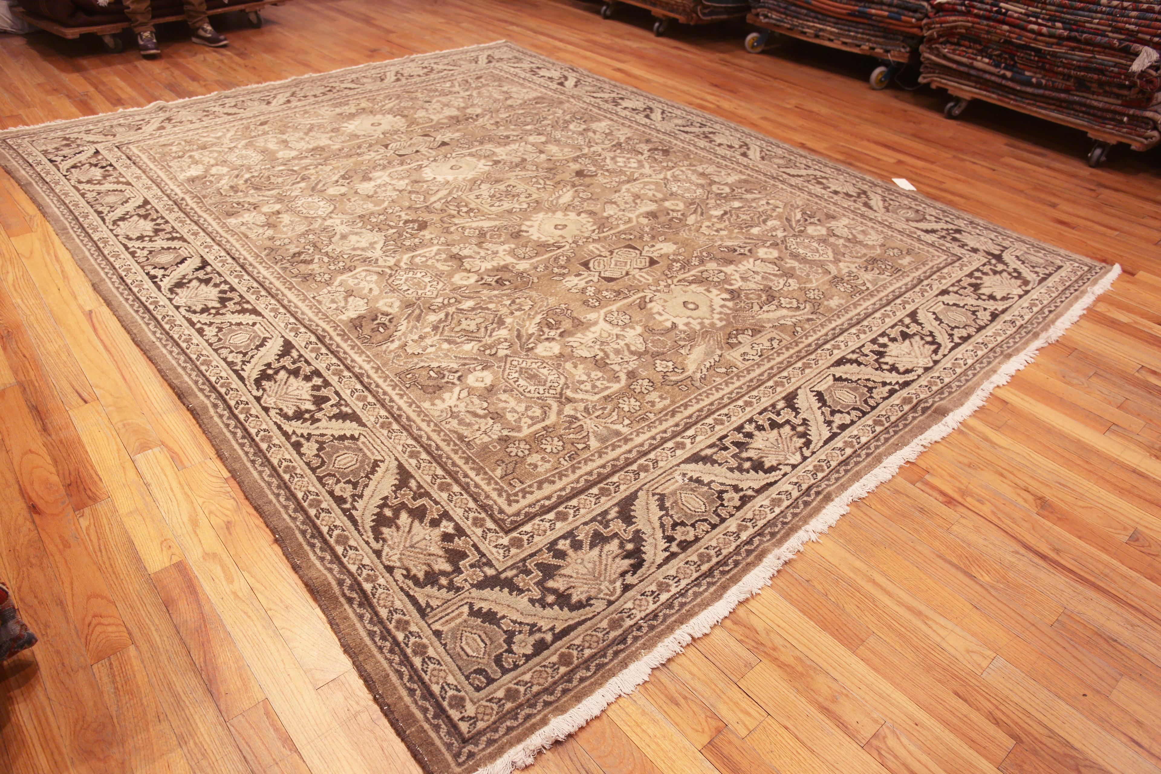 Magnificent Antique Geometric Persian Sultanabad Rug 10'6