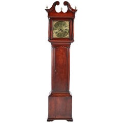 Magnifique horloge de parquet ancienne George II en noyer rouge à face en laiton