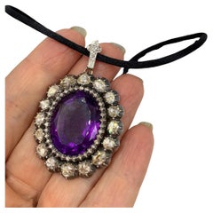 Magnífico colgante georgiano antiguo de diamantes talla rosa de 6 TCW y amatista de 26,3 TCW Magnífico colgante georgiano antiguo de diamantes talla rosa de 6 TCW y amatista de 26,3 TCW
