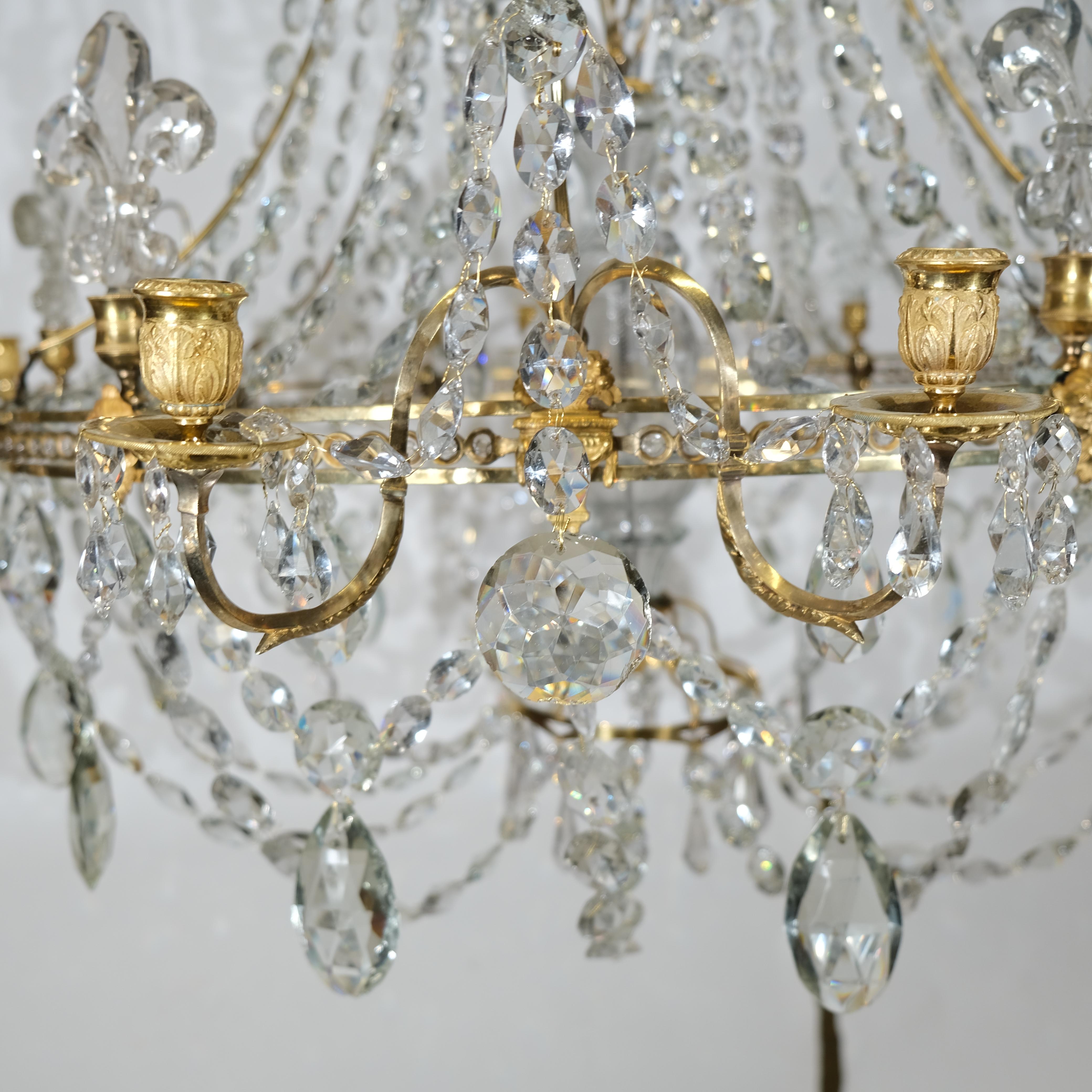 Magnificent Antique Important and large 18th c chandelier For Sale 5