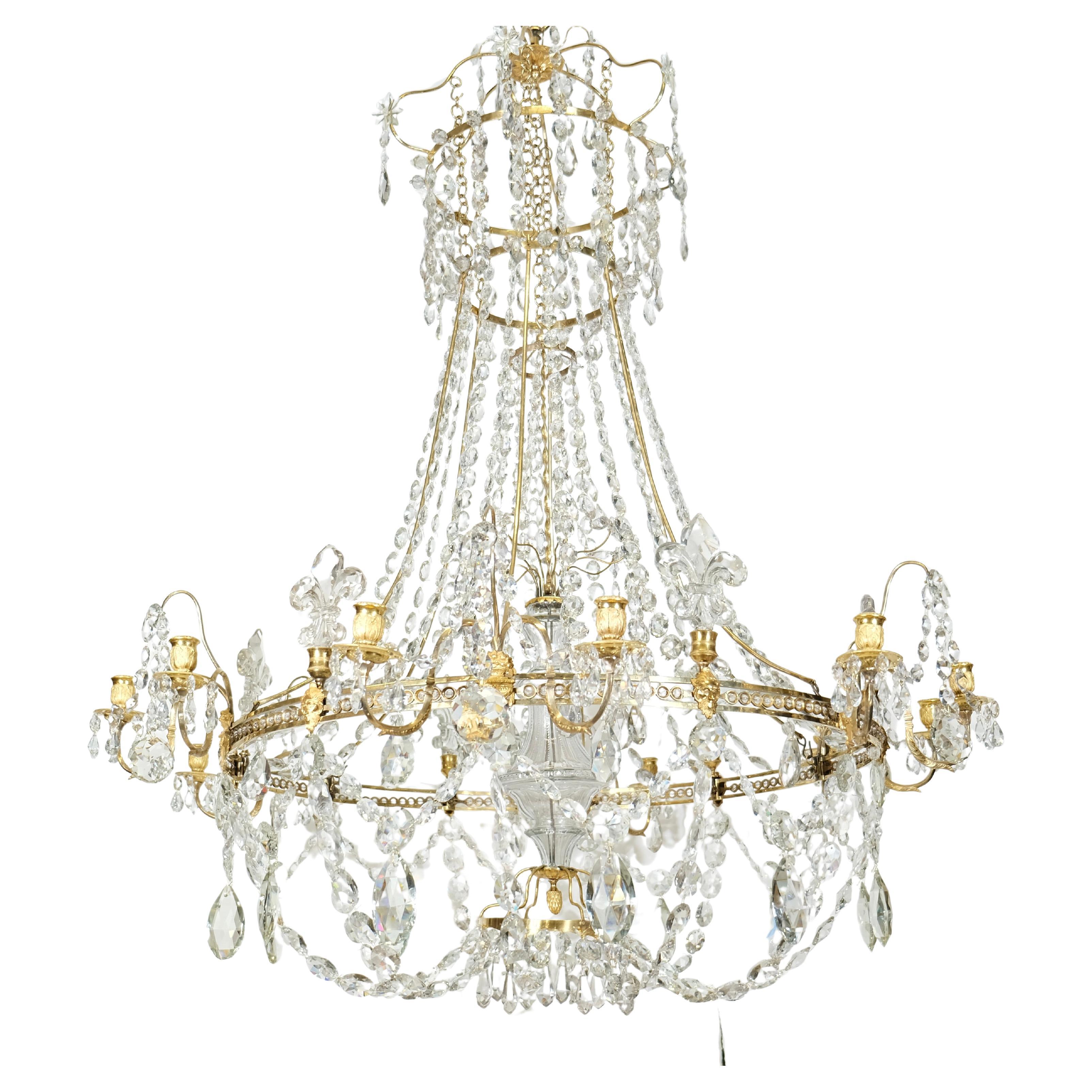 Magnificent Antique Important and large 18th c chandelier For Sale