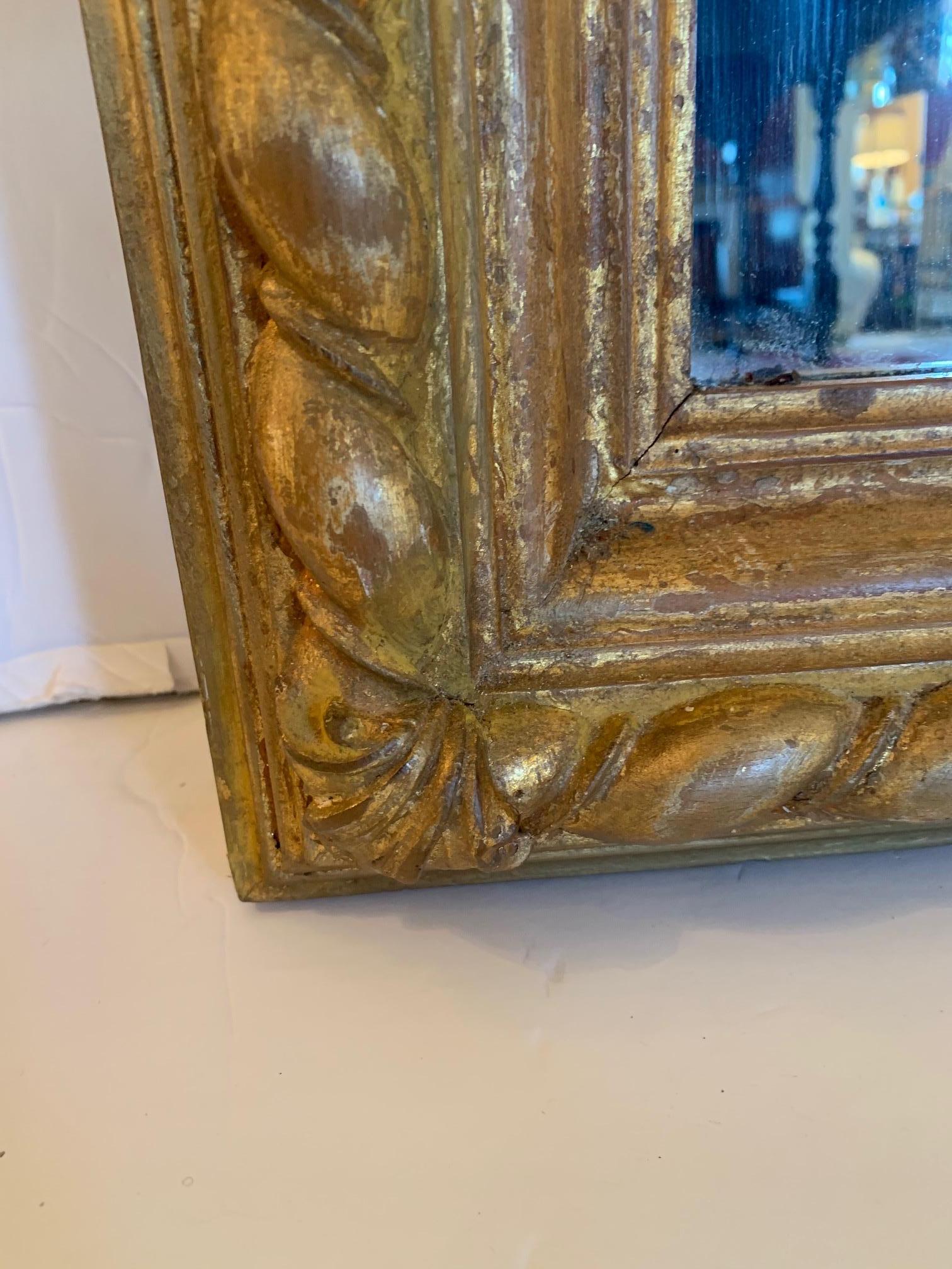 Magnifique miroir italien ancien en bois doré sculpté en vente 2