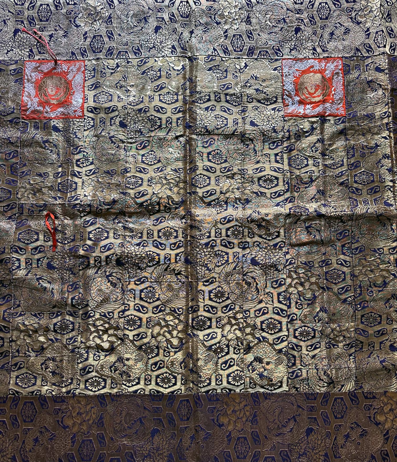 Prächtiger antiker japanischer gewebter Brokat Kesa Monk's Robe Meiji-Periode aus der japanischen Keramik (Patchwork) im Angebot