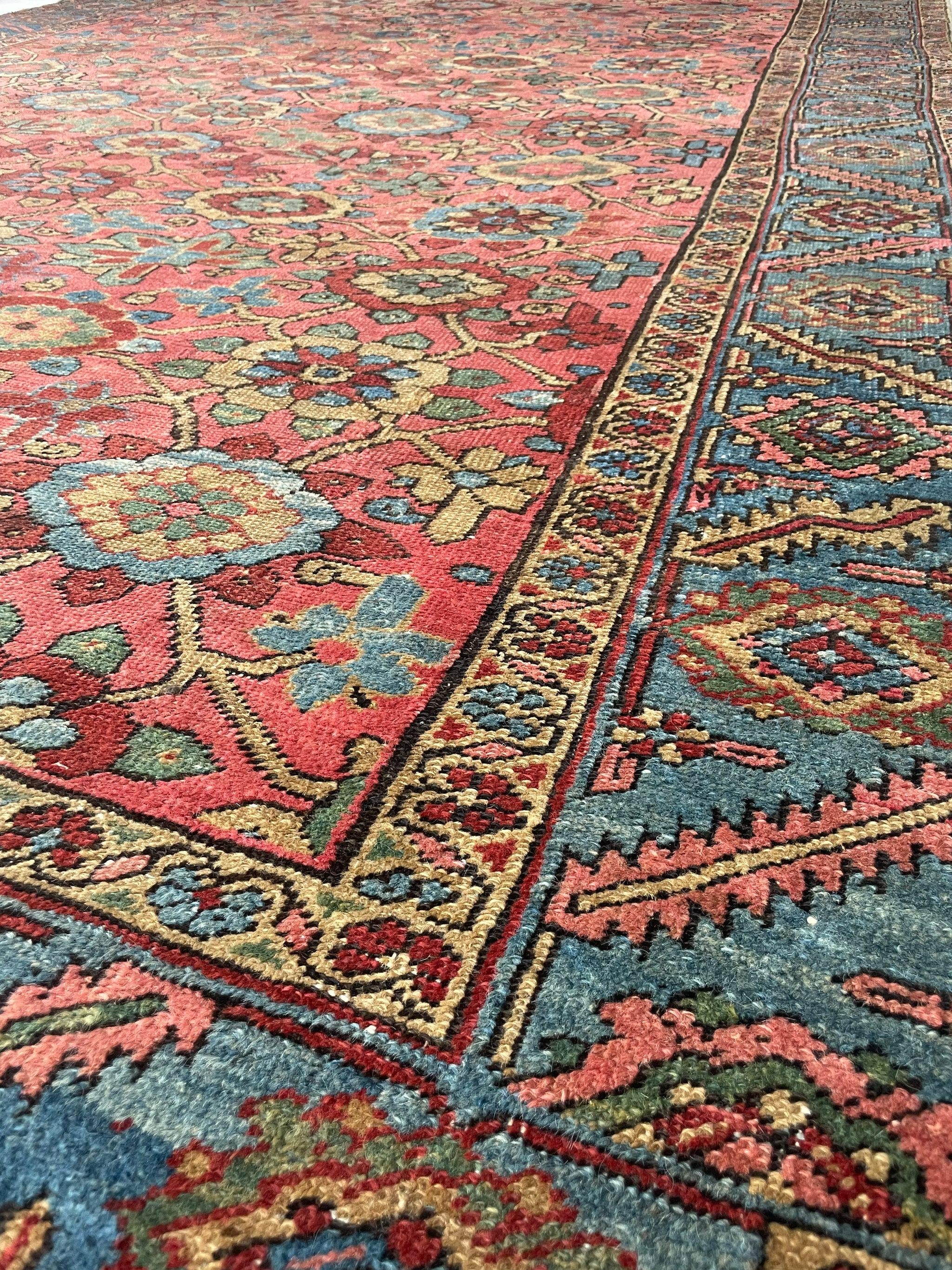 Prächtiger antiker persischer Heriz-Teppich mit seltenem Mina-Khani-Design, ca. 1920er Jahre im Angebot 10