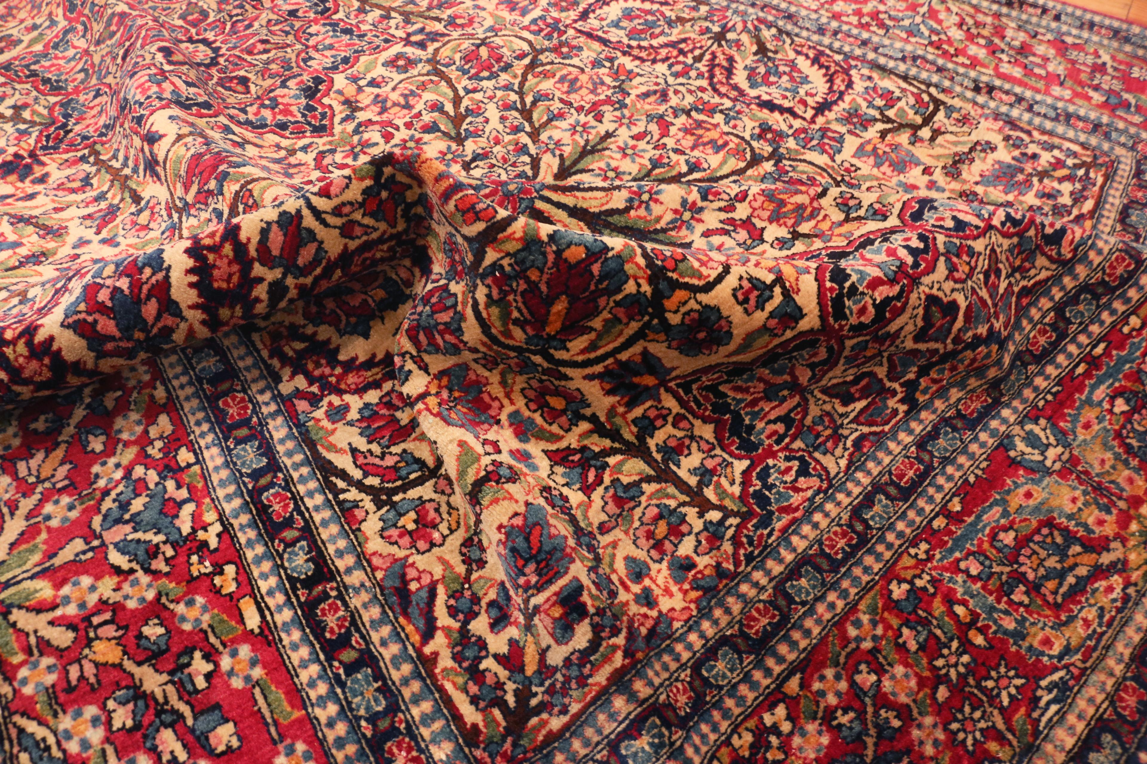 antique isfahan rugs