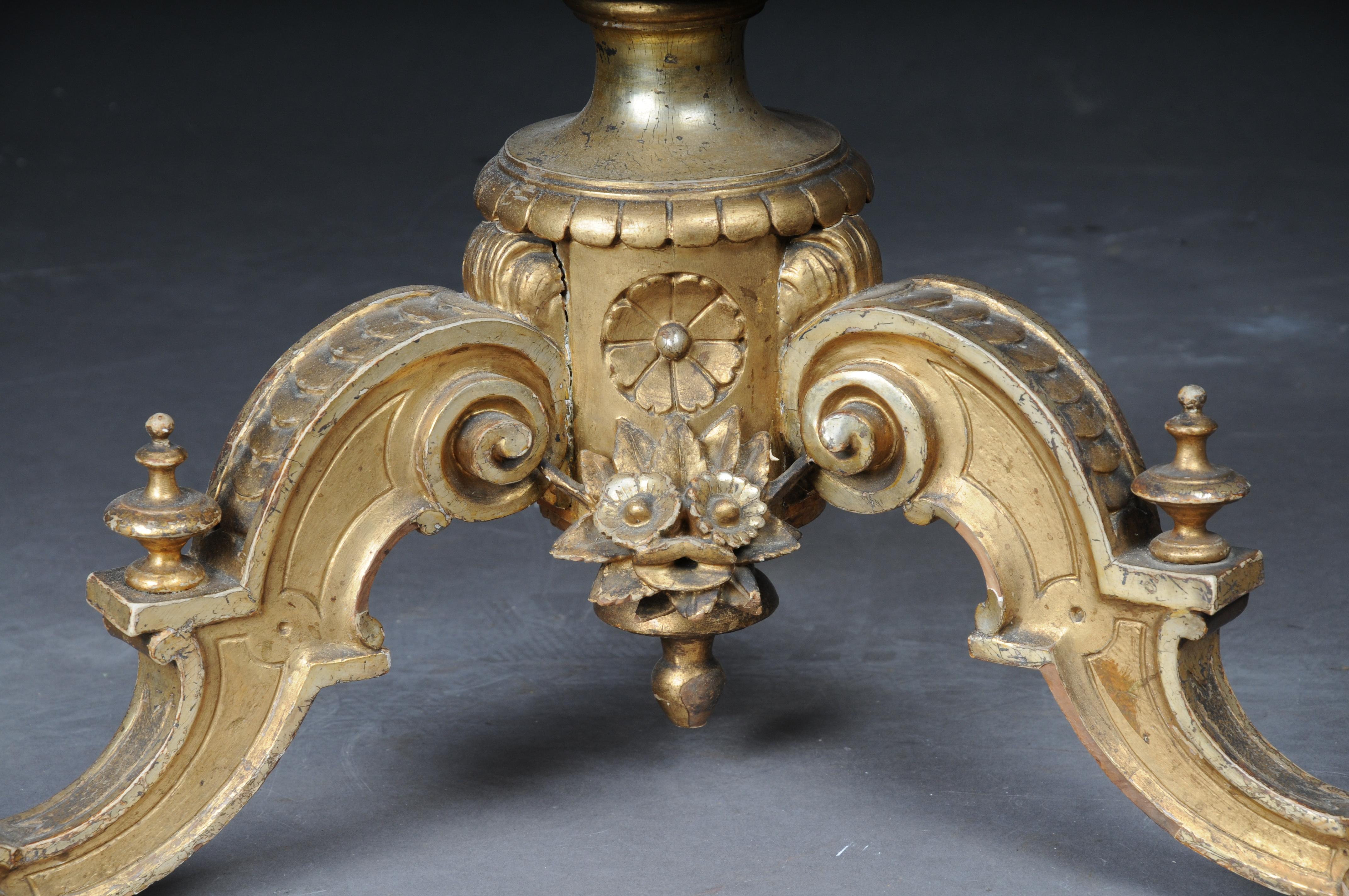 Sculpté à la main Magnifique table d'appoint ancienne dorée avec plateau en marbre, datant d'environ 1860 en vente