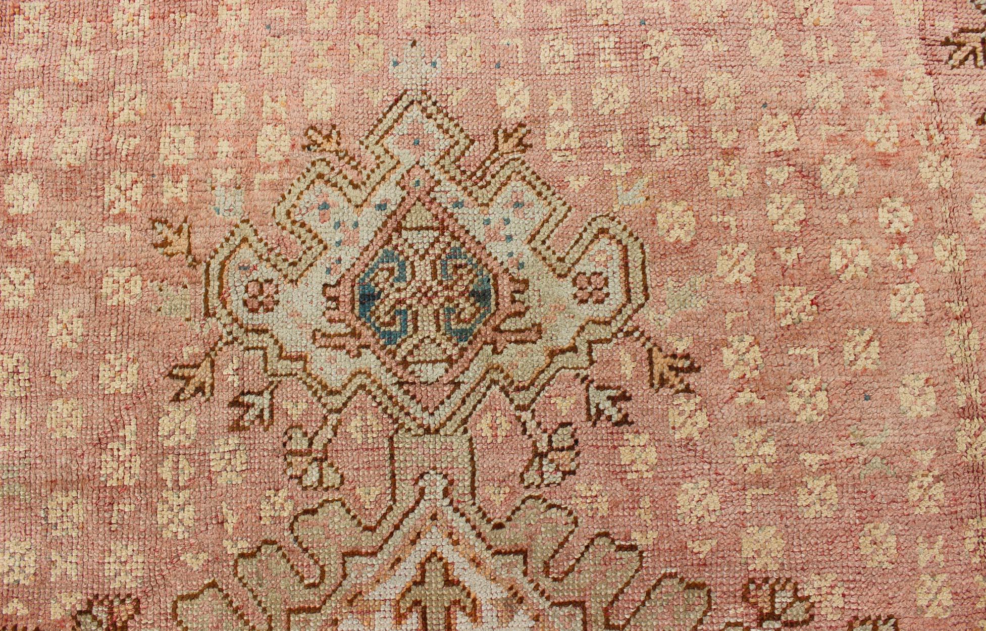 Antique Turkish Oushak Rug with Geometric Medallion in Salmon Background For Sale 3