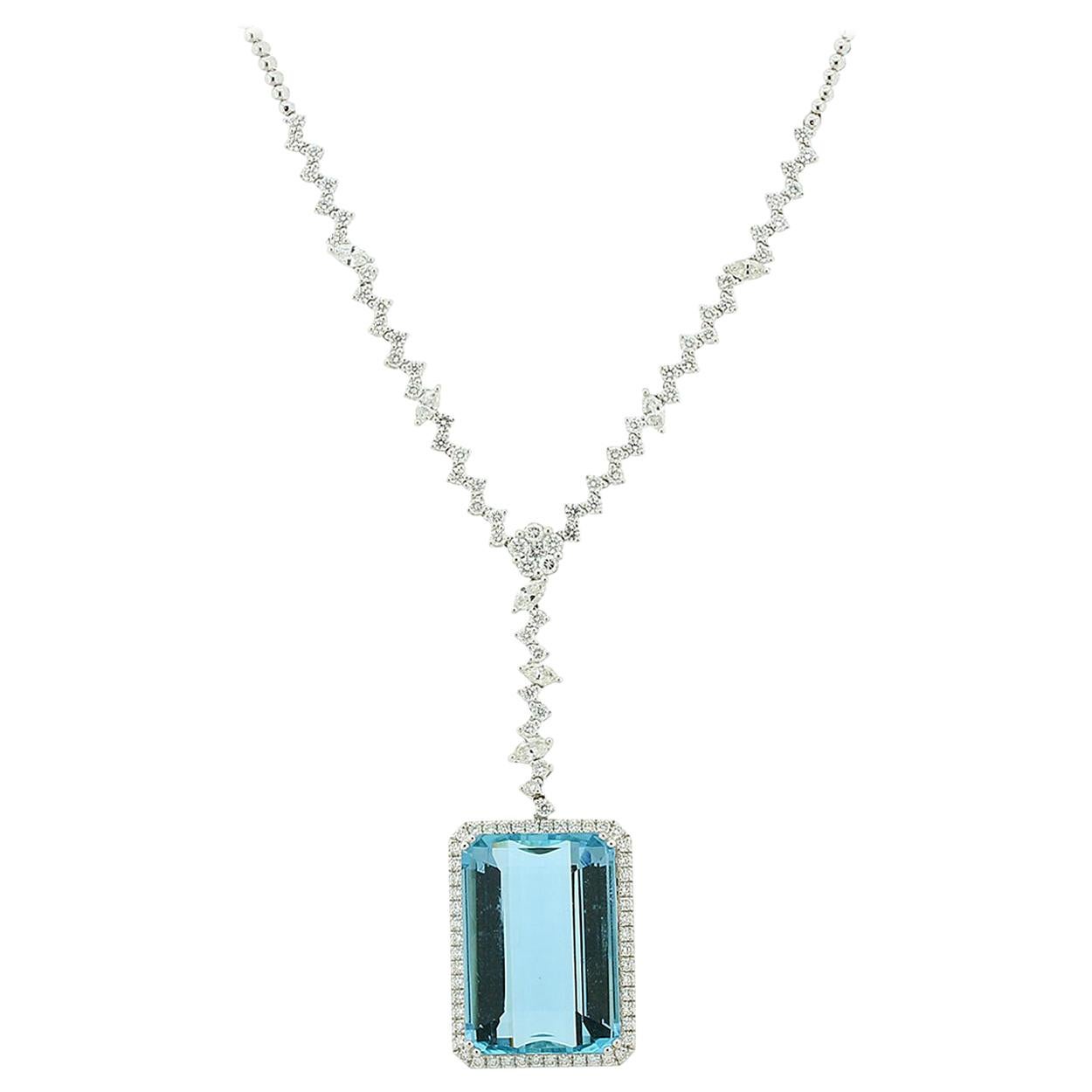 Magnificent Aquamarine Diamond Gold Necklace