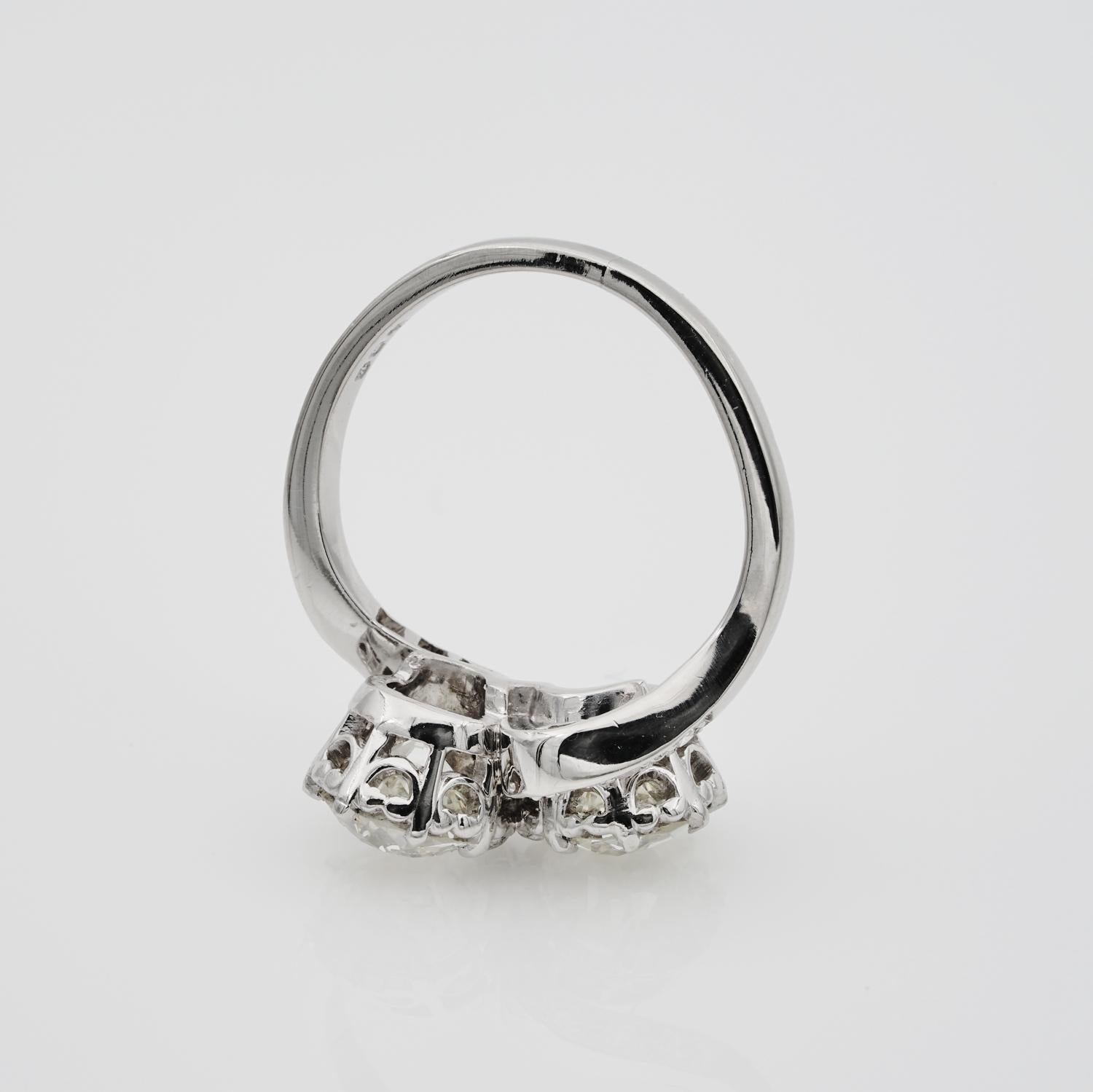 Art Deco Style 2.45 Carat Diamond Twist Engagement Platinum Ring For Sale 2