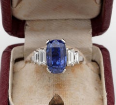 Magnificent Art Deco Certified 7.14 Carat No Heat Sapphire Diamond Platinum Ring