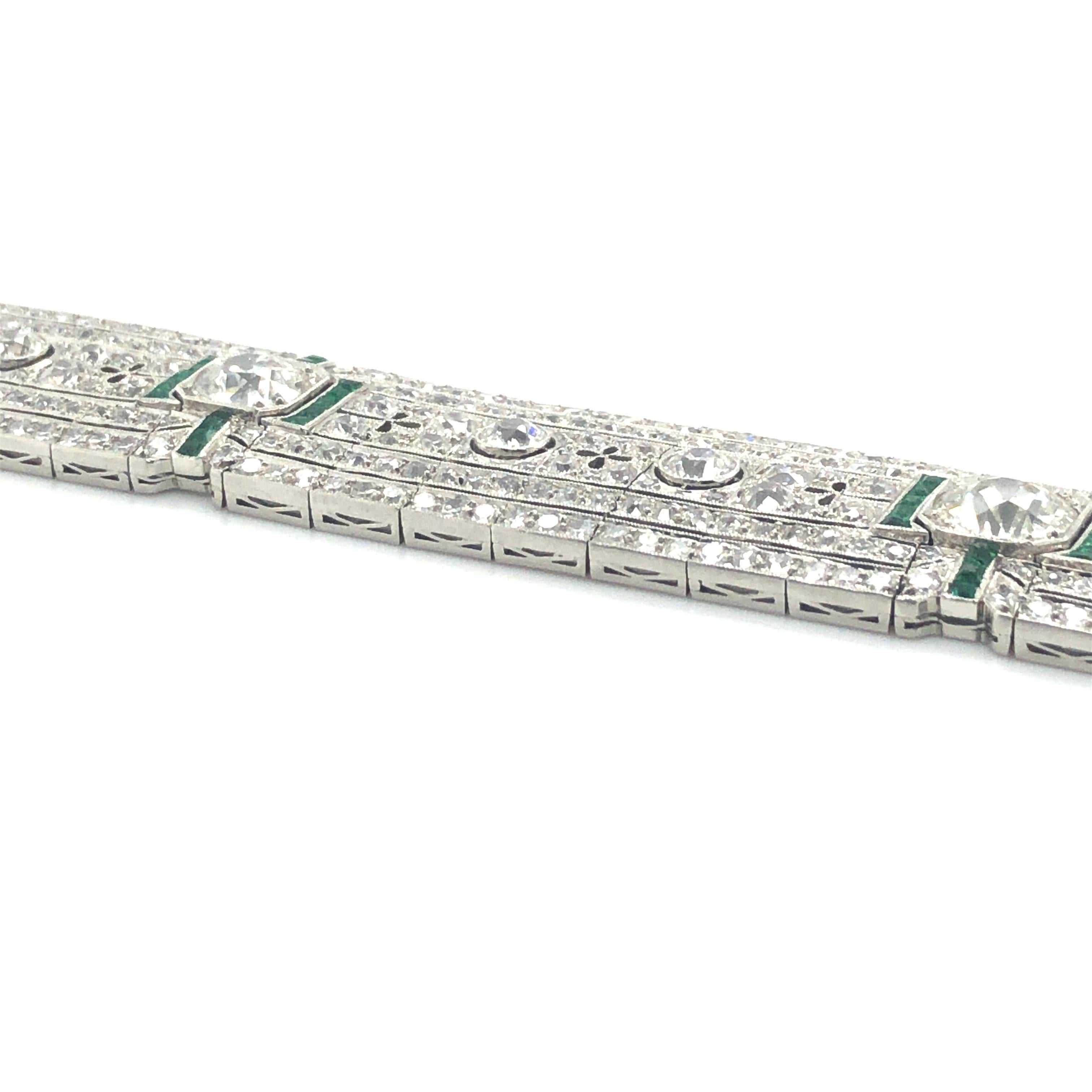 Art Deco Diamond and Emerald Bracelet in Platinum For Sale at 1stDibs ...