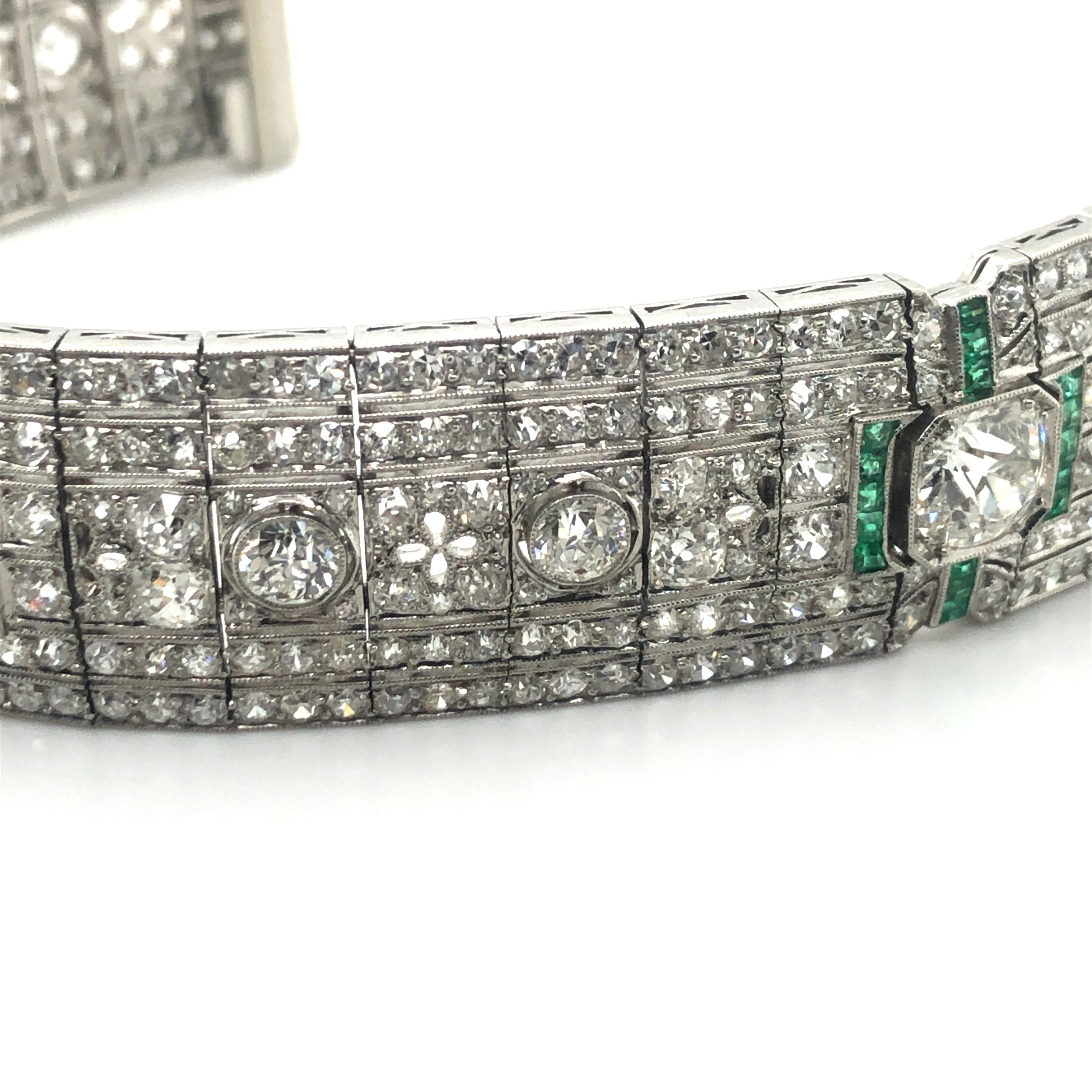 Old European Cut  Art Deco Diamond and Emerald Bracelet in Platinum  For Sale