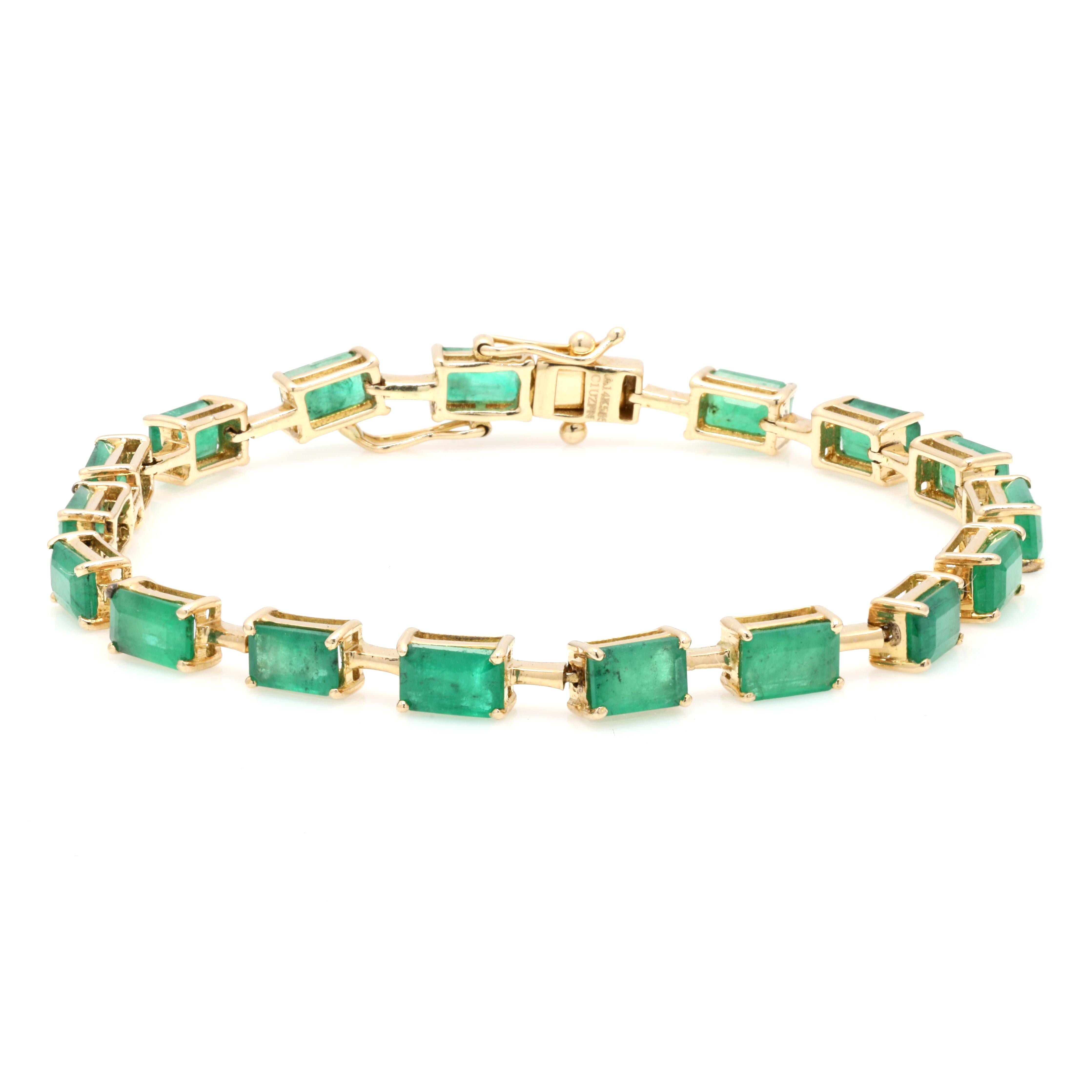 Women's Magnificent Baguette 9 Ct Natural Emerald Tennis Bracelet in 14K Yellow Gold For Sale