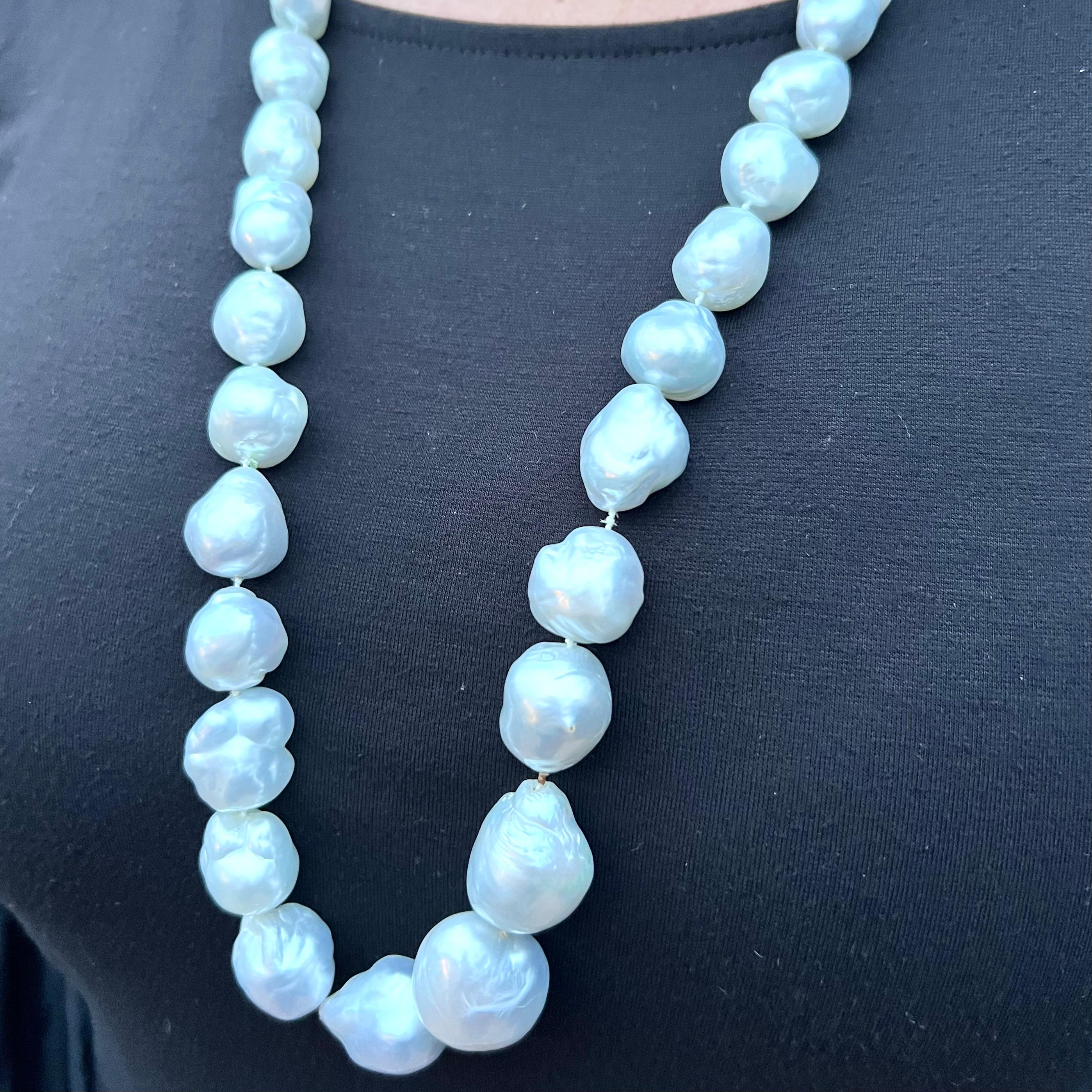 Magnificent Baroque South Sea Cultured Pearl & Diamond Necklace For Sale 2