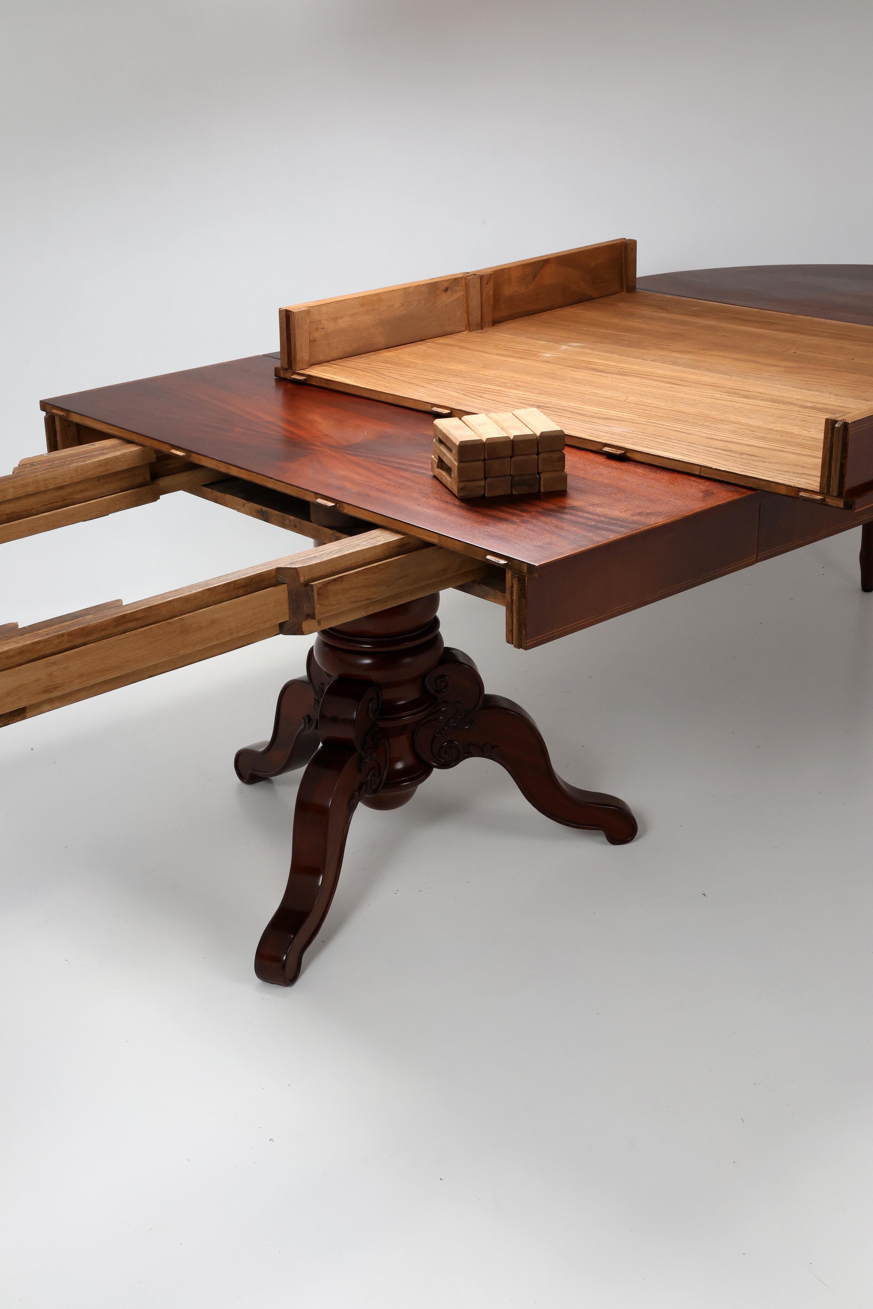 Prächtiger Biedermeier-Ausziehtisch, 19. Jahrhundert im Angebot 5