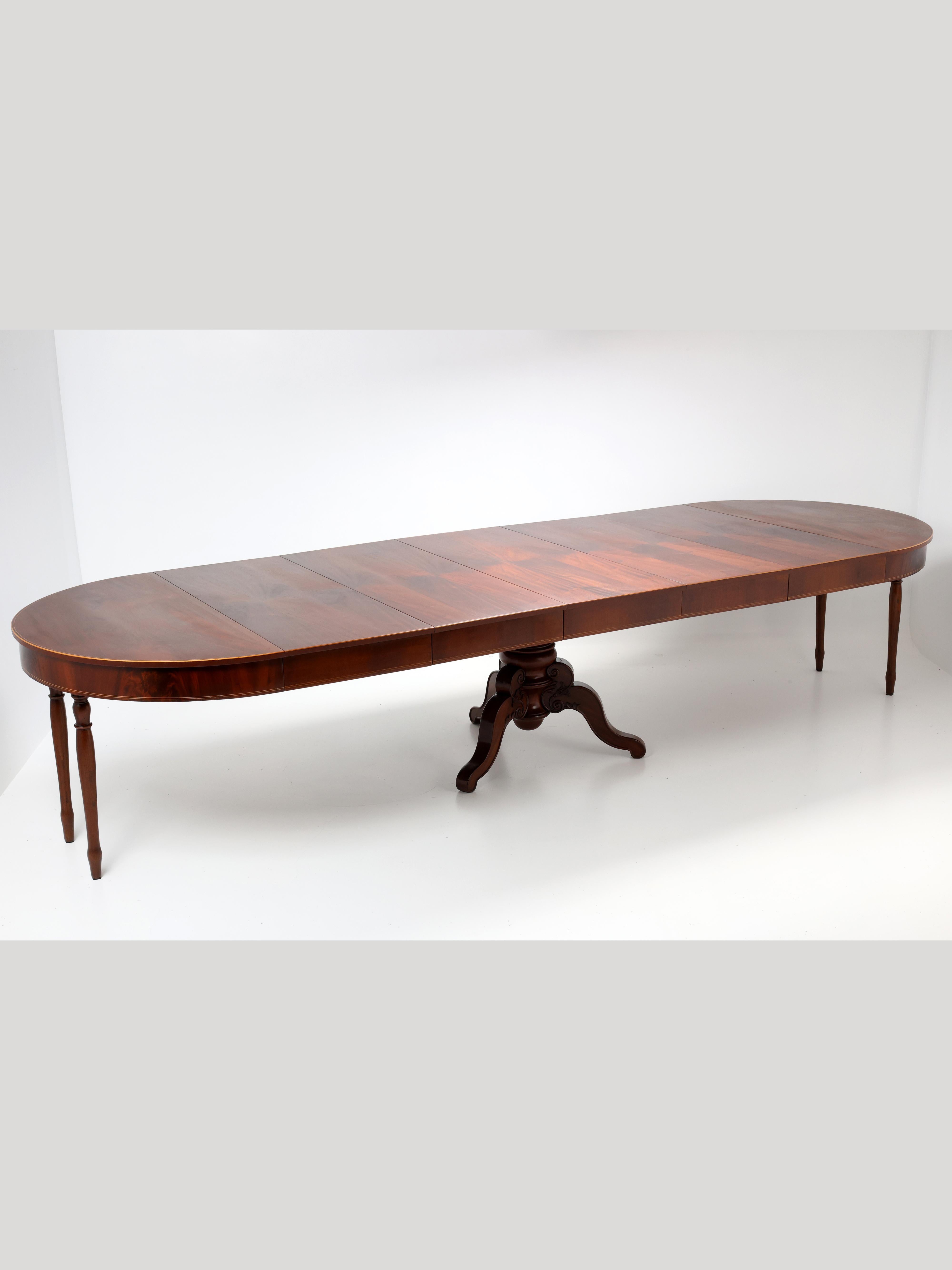 Magnificent Biedermeier Extending Dining Table,  1830 Germany.


This exceptional Biedermeier dining table, crafted in Germany in the 19th century, is a superb example of timeless elegance and refined craftsmanship. The table’s construction is made