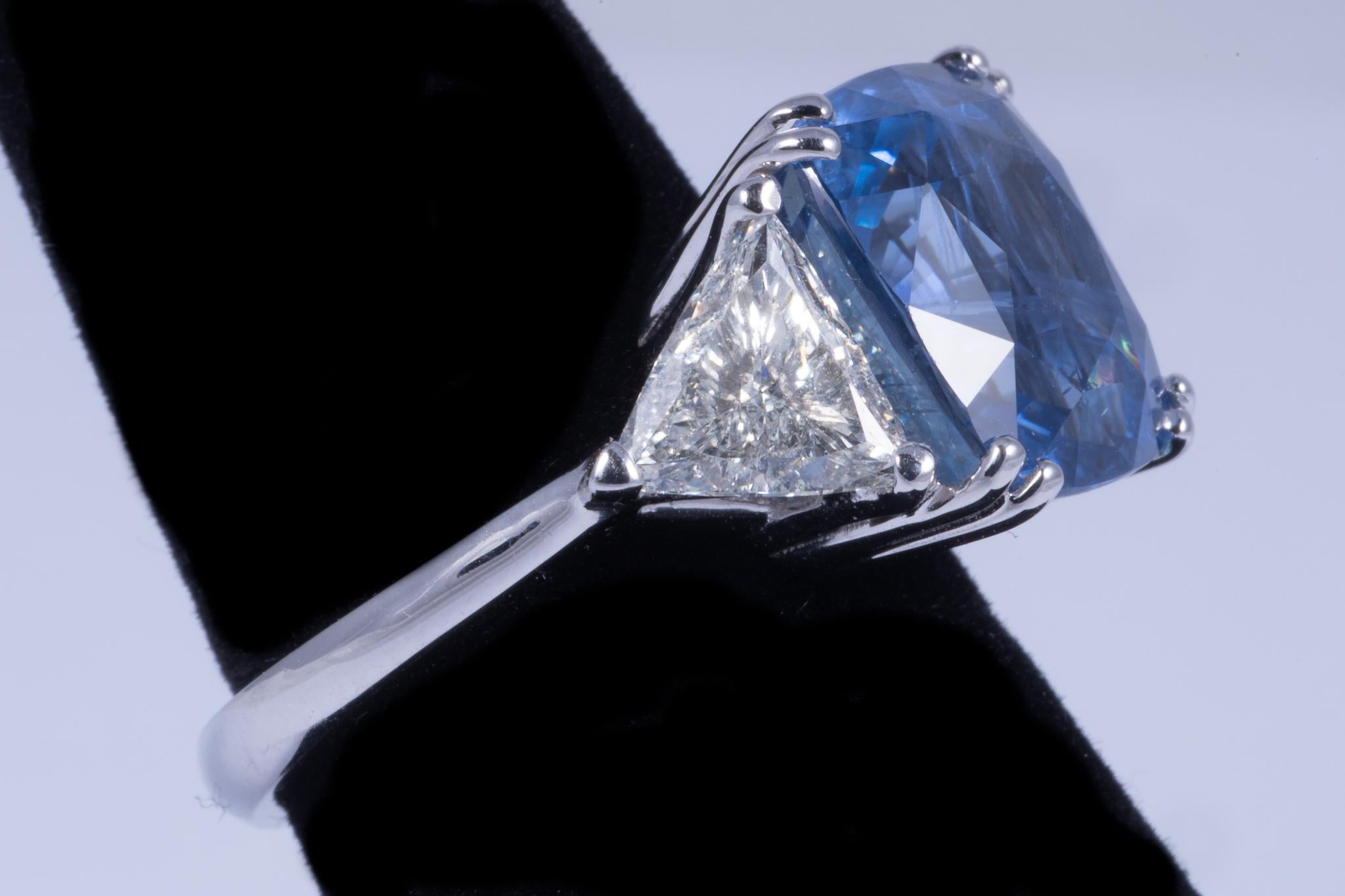 Contemporary Magnificent Blue Sapphire and Diamond Ring